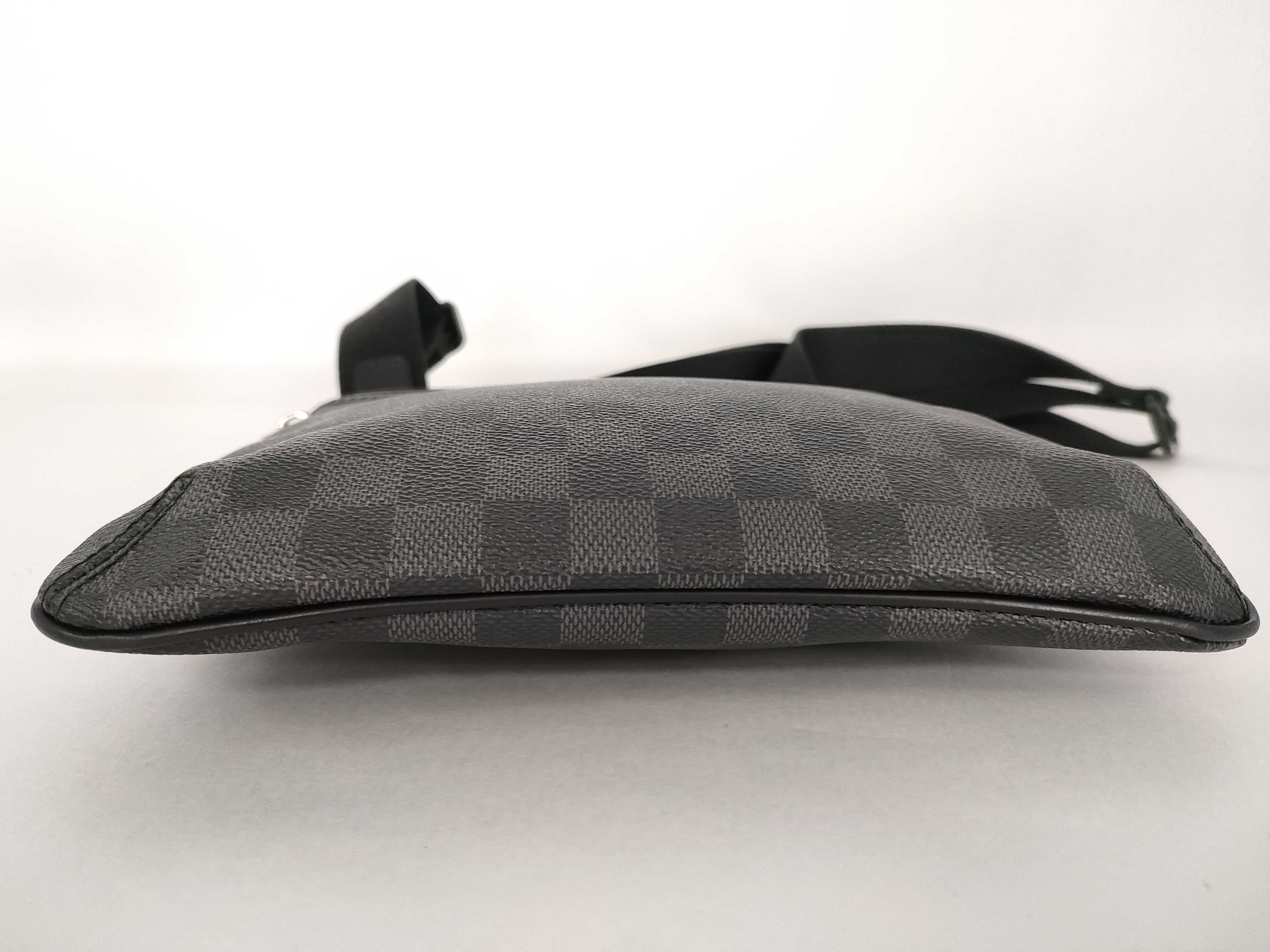 Damier Graphite LV Thomas Shoulder Bag — view 7