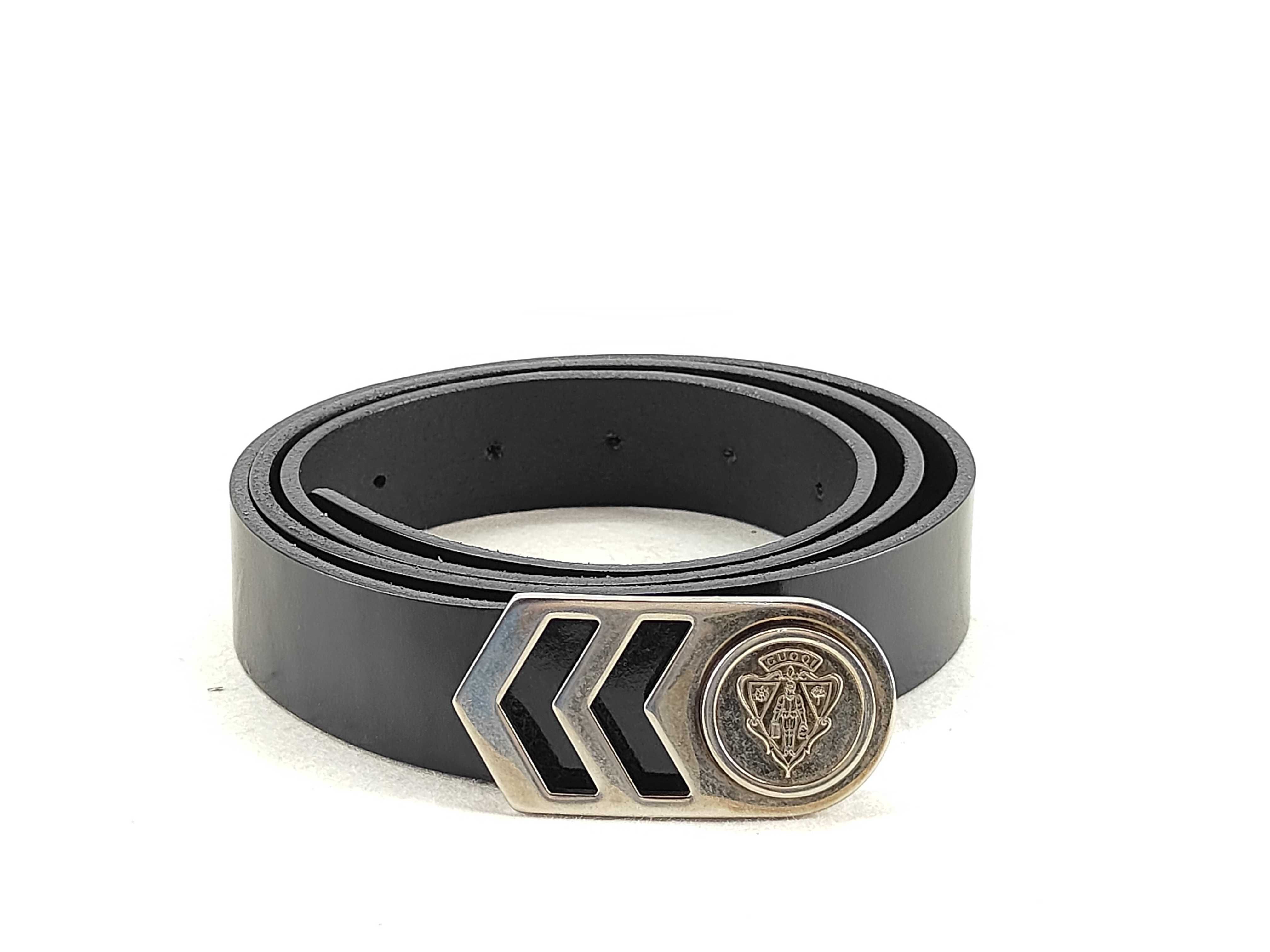 logo buckle leather belt