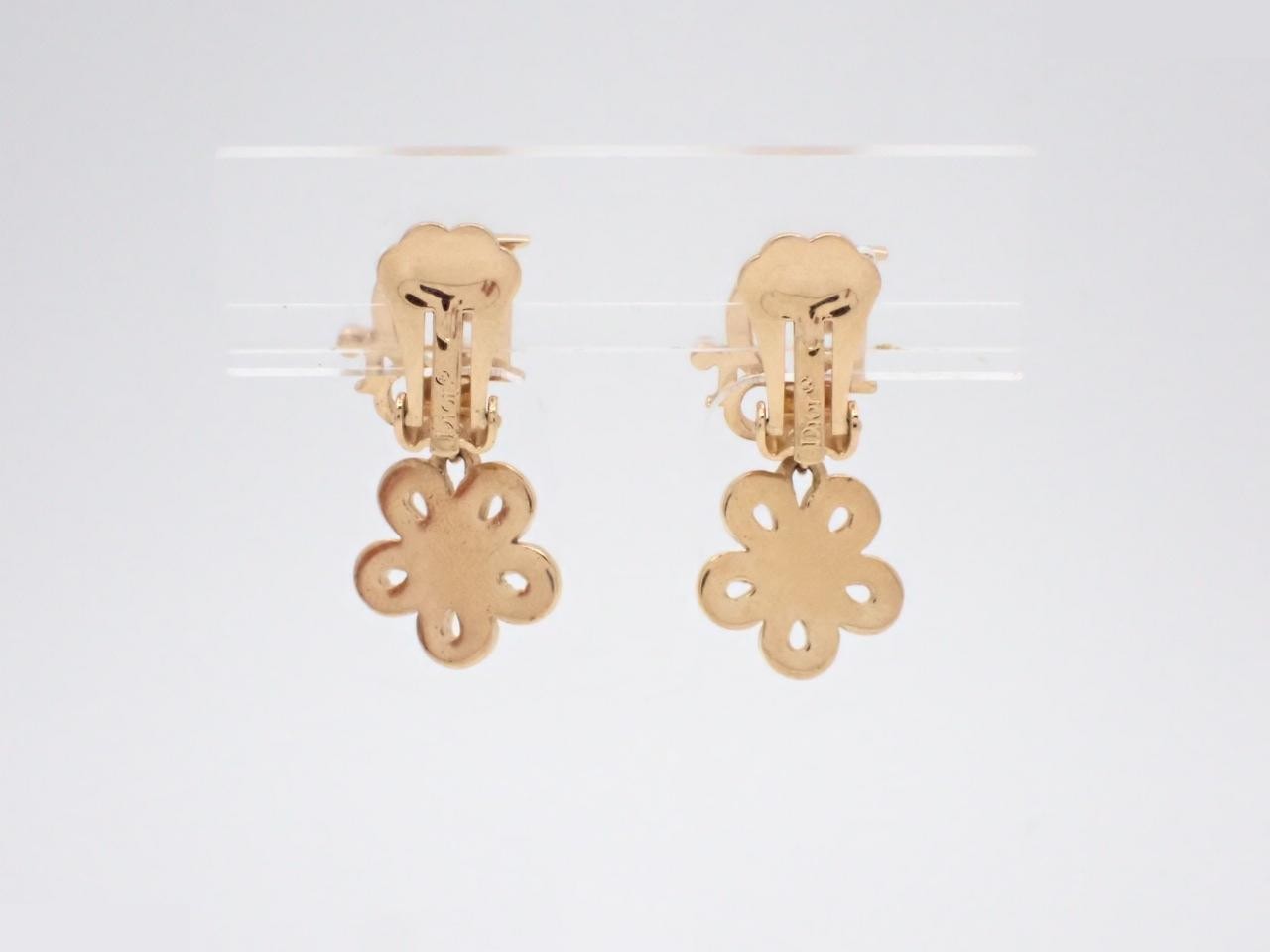 Other lines: Precious metals and earrings — view 2