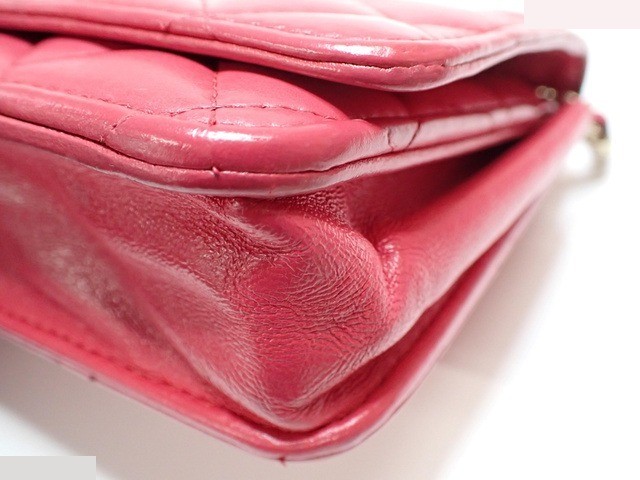 Matelassé Lambskin Chain Wallet — view 7