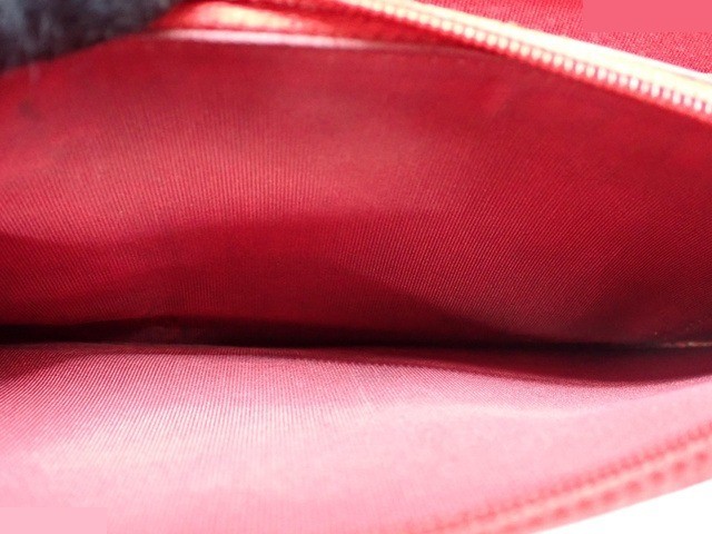Matelassé Lambskin Chain Wallet — view 8