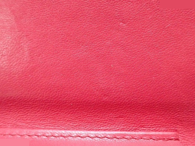 Matelassé Lambskin Chain Wallet — view 10