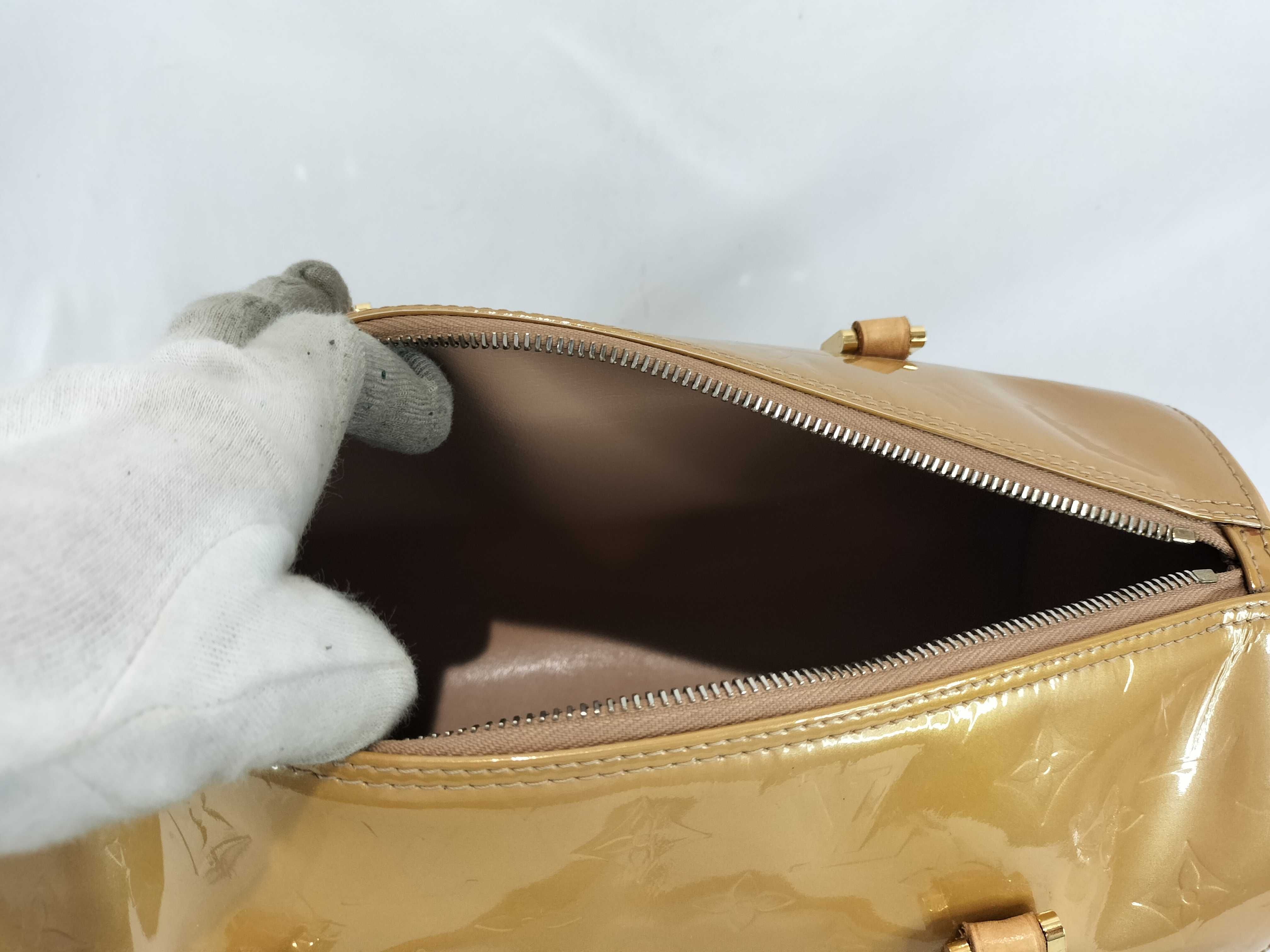 Vernis Bedford Handbag — view 9