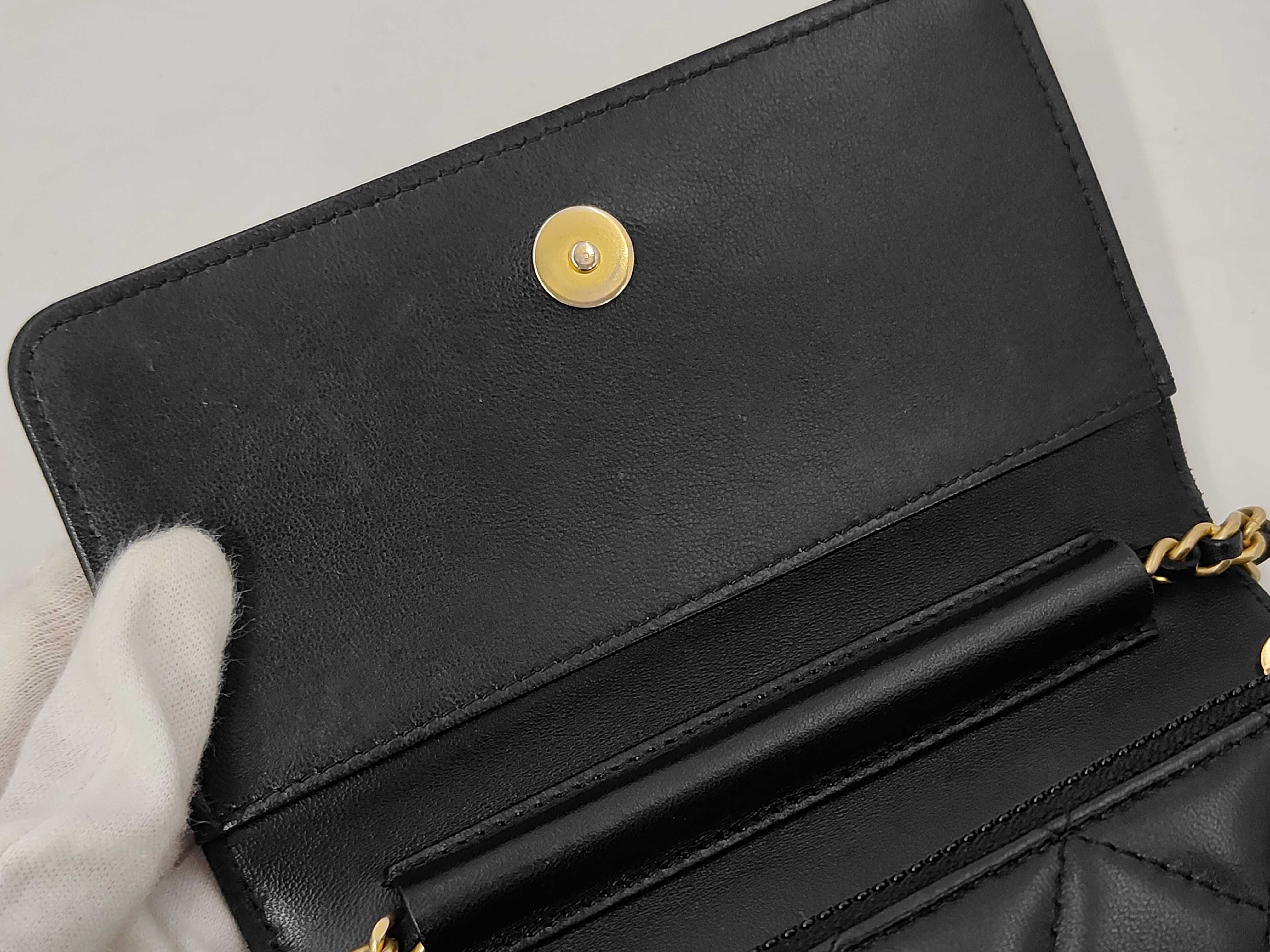 Lambskin Chain Wallet with Frills (Serial Number 30s) — view 11