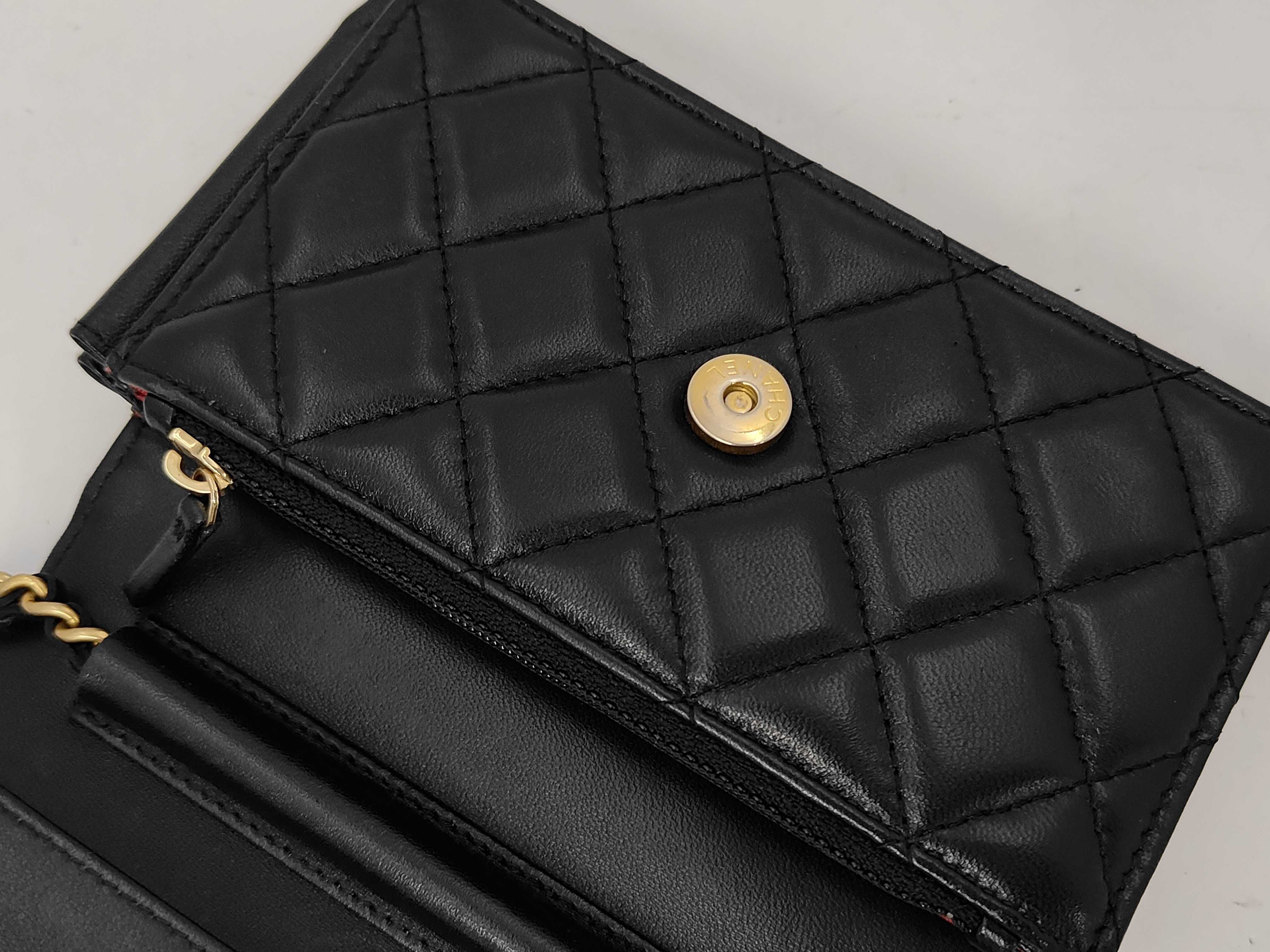 Lambskin Chain Wallet with Frills (Serial Number 30s) — view 12
