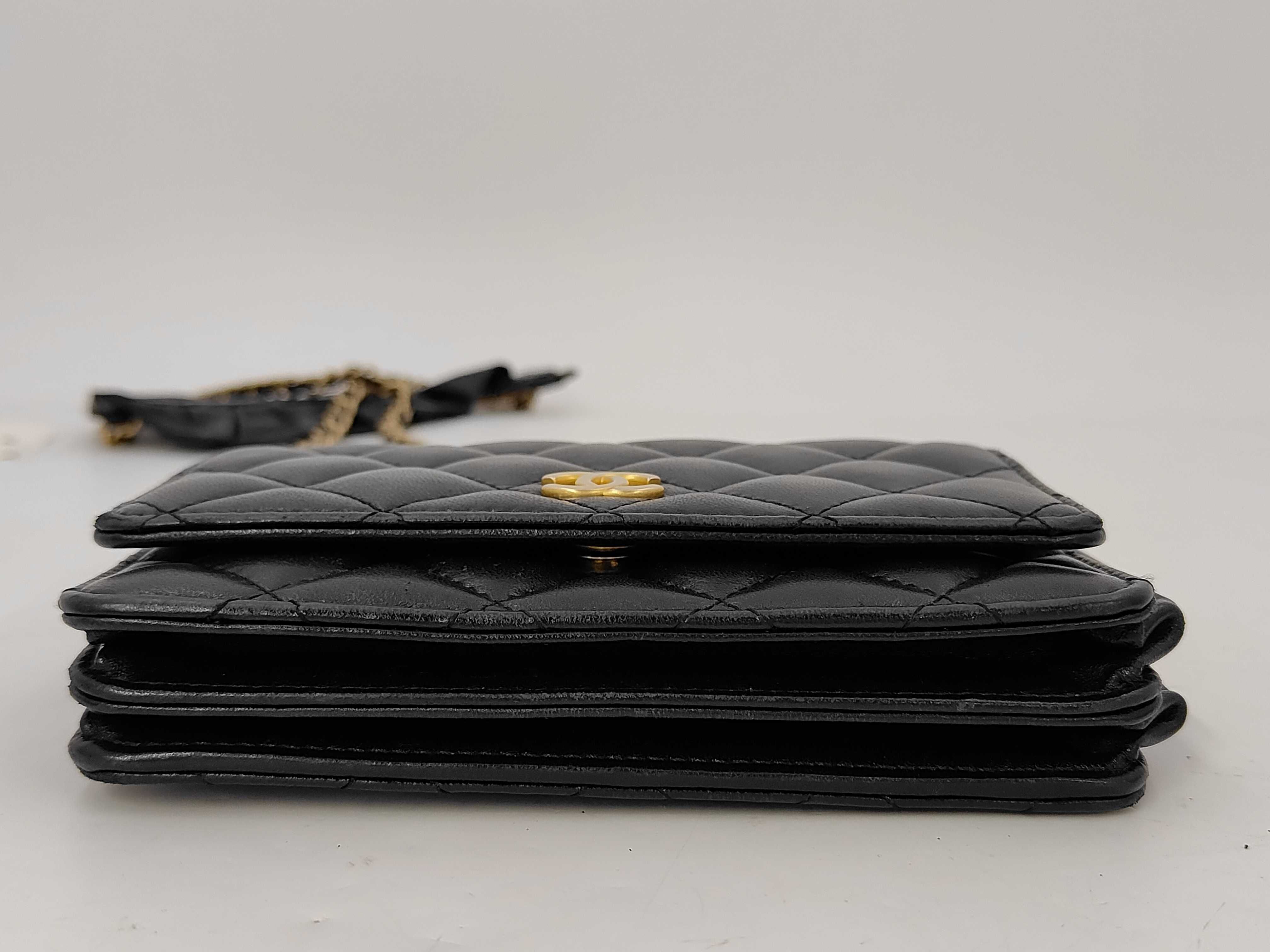 Lambskin Chain Wallet with Frills (Serial Number 30s) — view 4