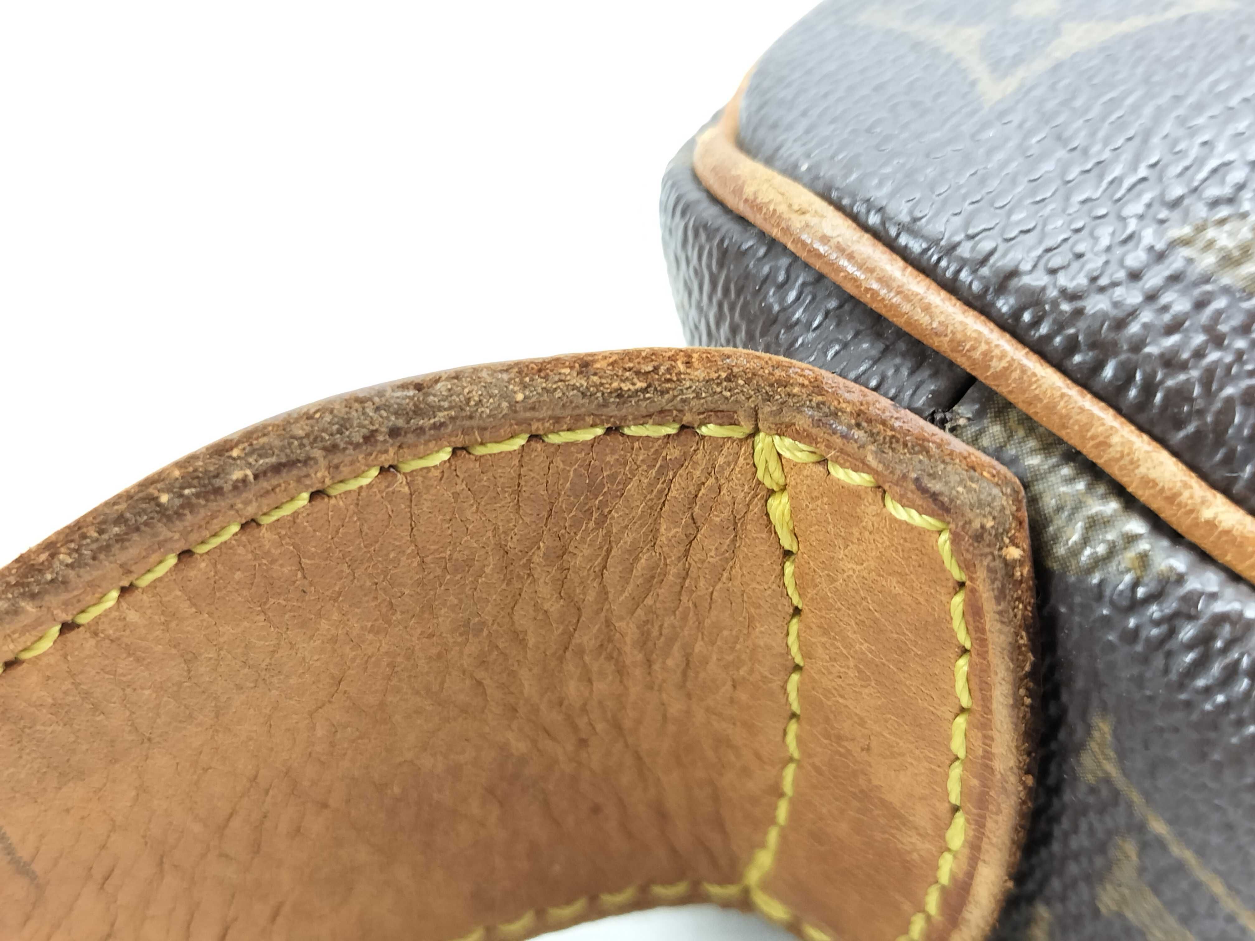 Monogram Croissant MM M51512 Shoulder Bag — view 5