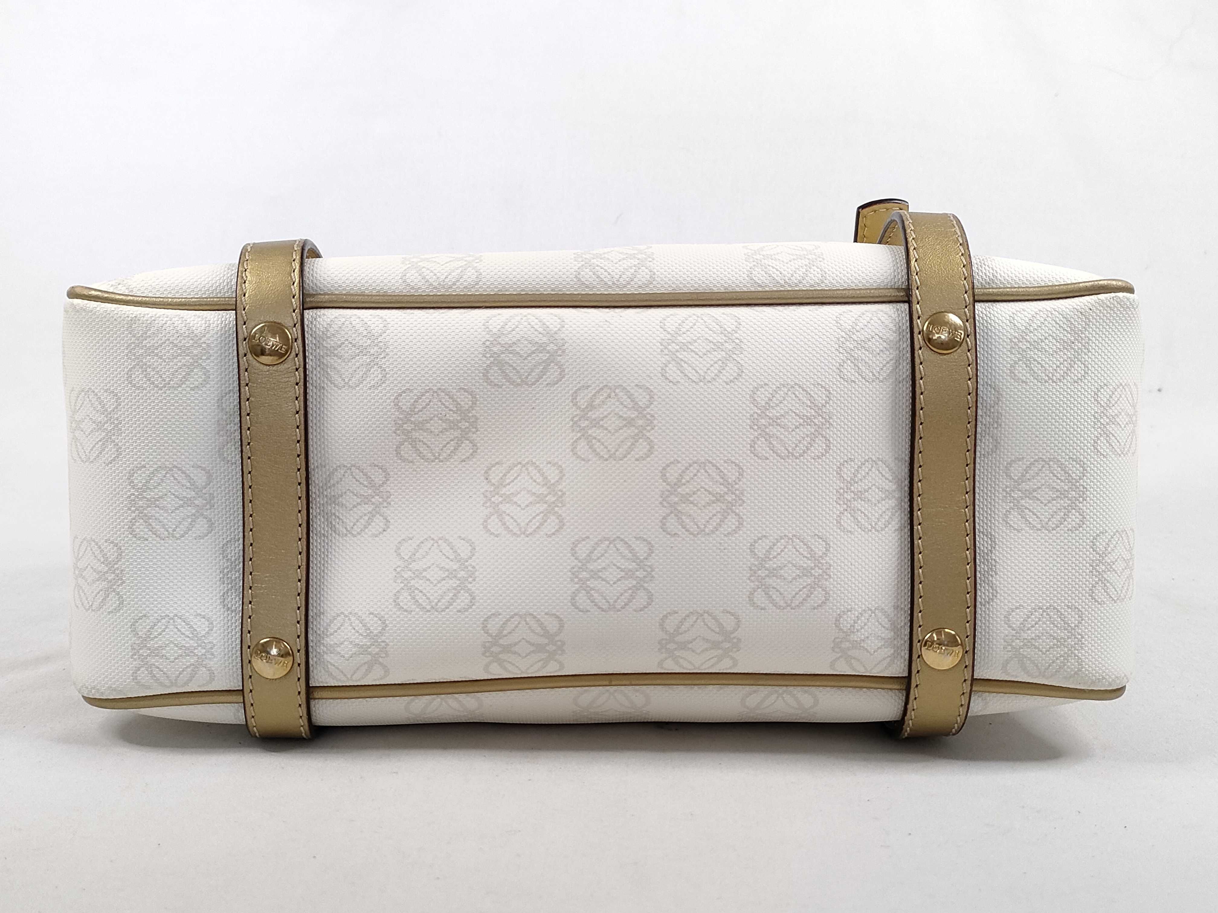 handbag, Anagram handbag — view 7