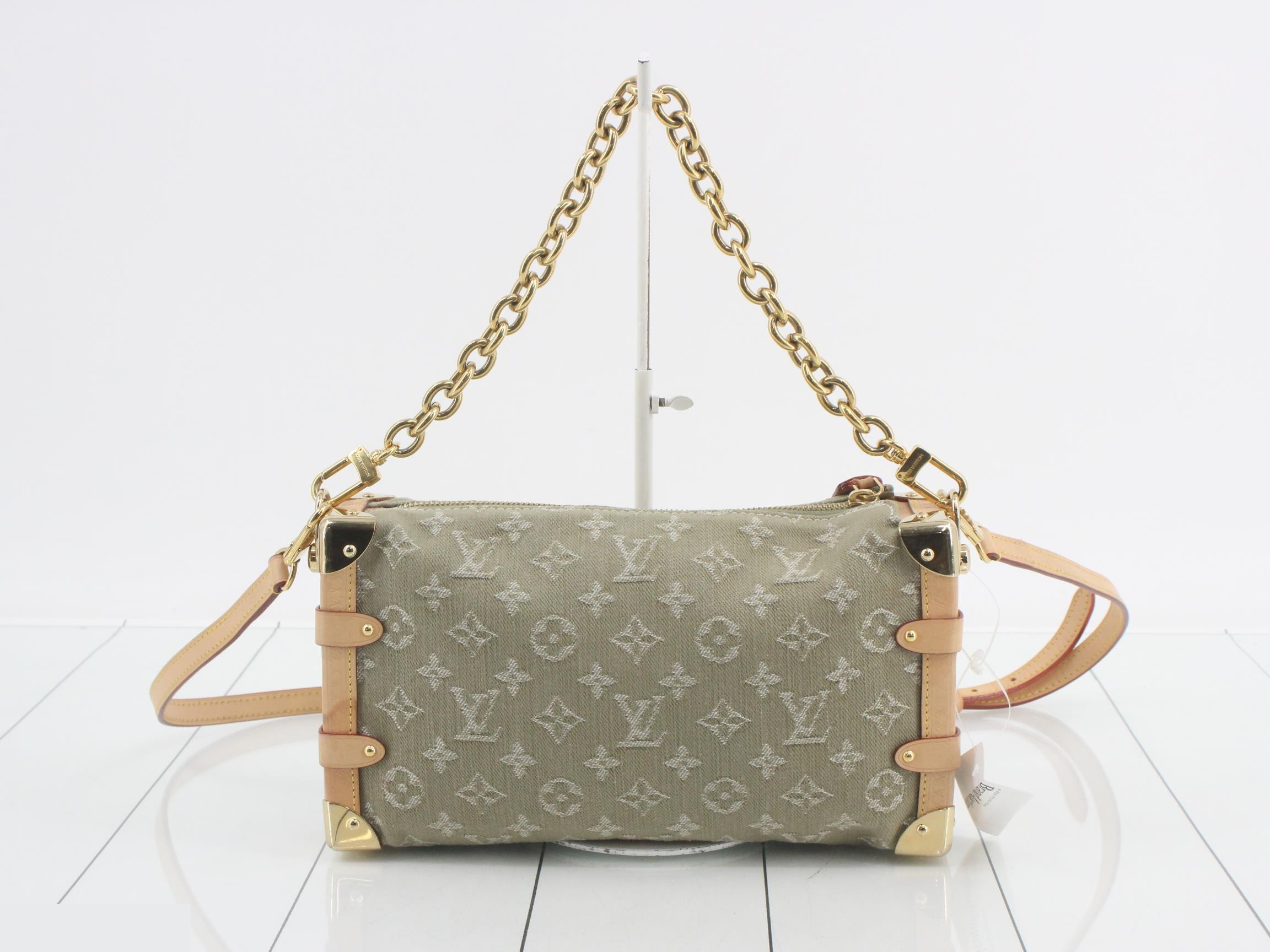 List price: 737,410 yen. Side trunk, green, shoulder bag. — view 2