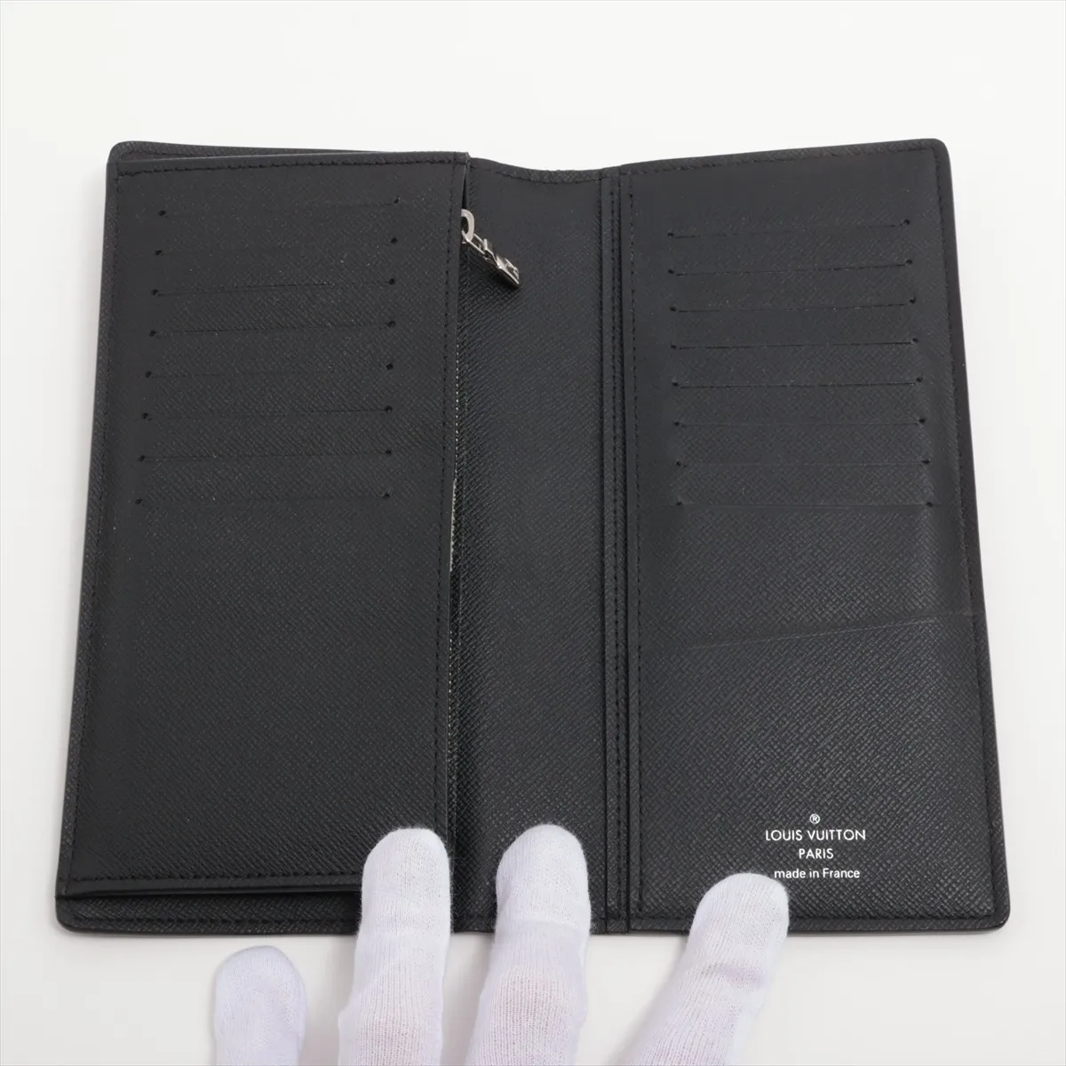 Vuitton Taiga Portefeuille Brazza M30285 RA1280 Noir Long Wallet — view 3