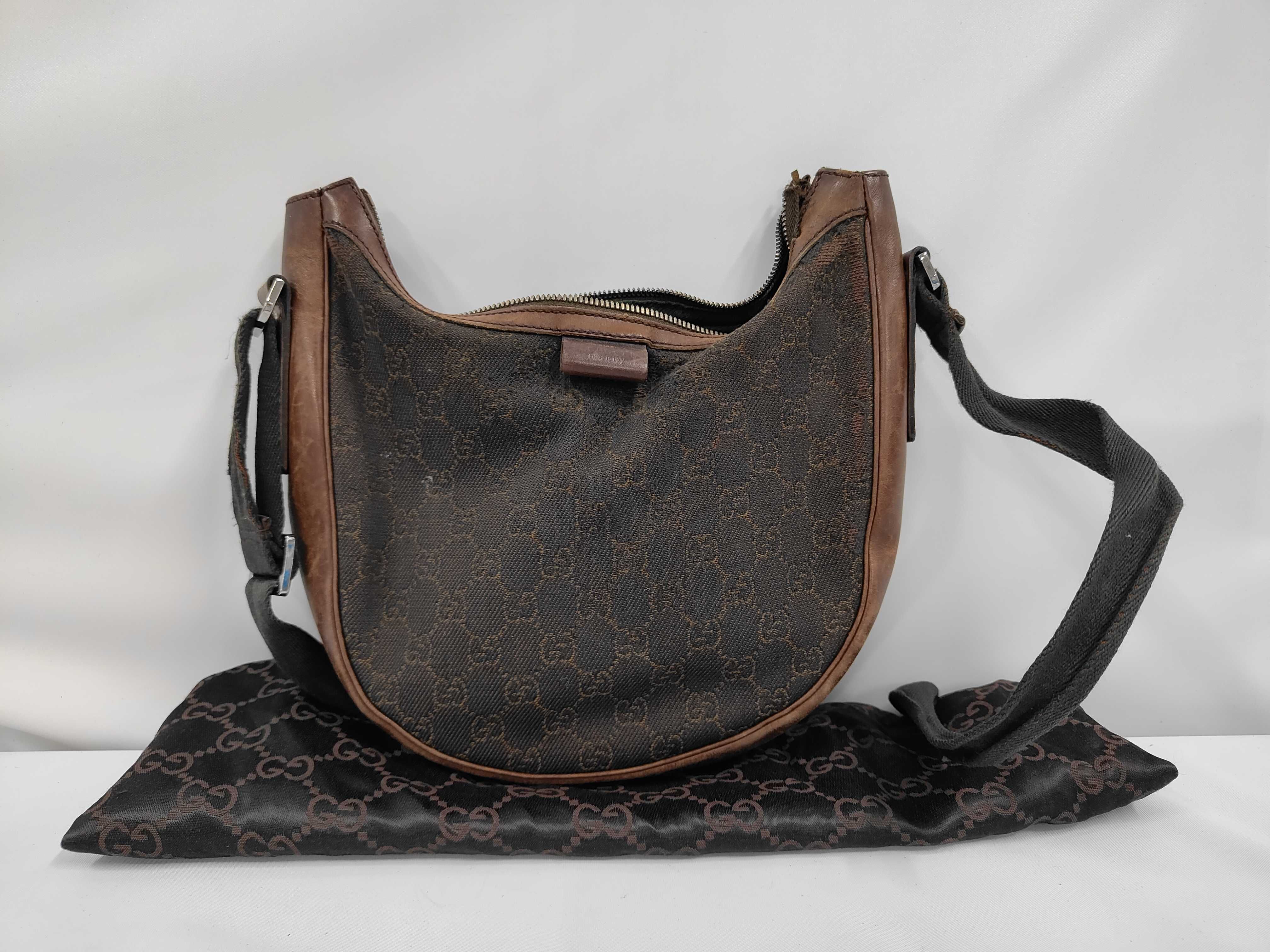 GG Canvas 101682 Shoulder Bag