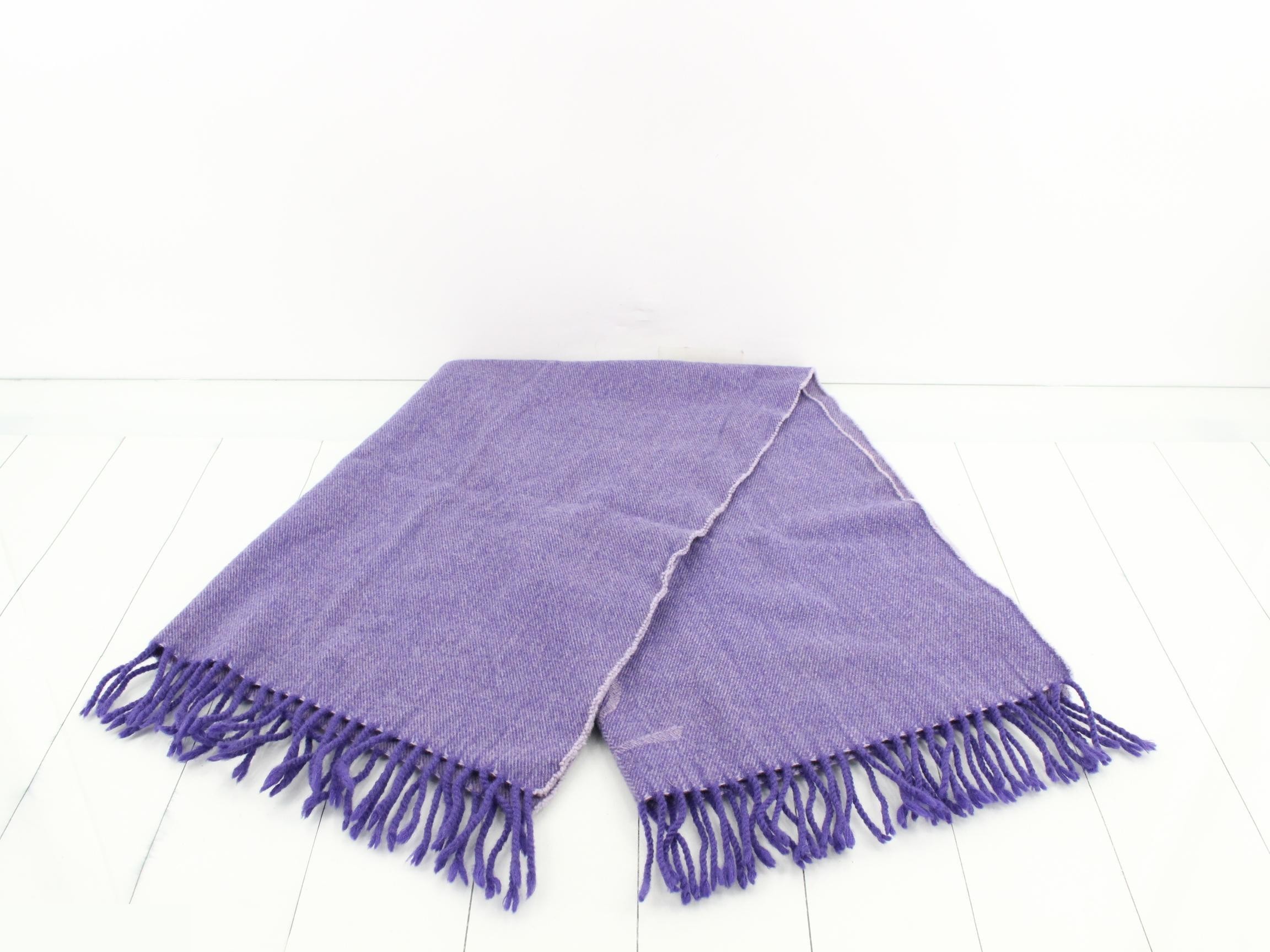 Y-line (accessories) - Scarf/Stole — view 3