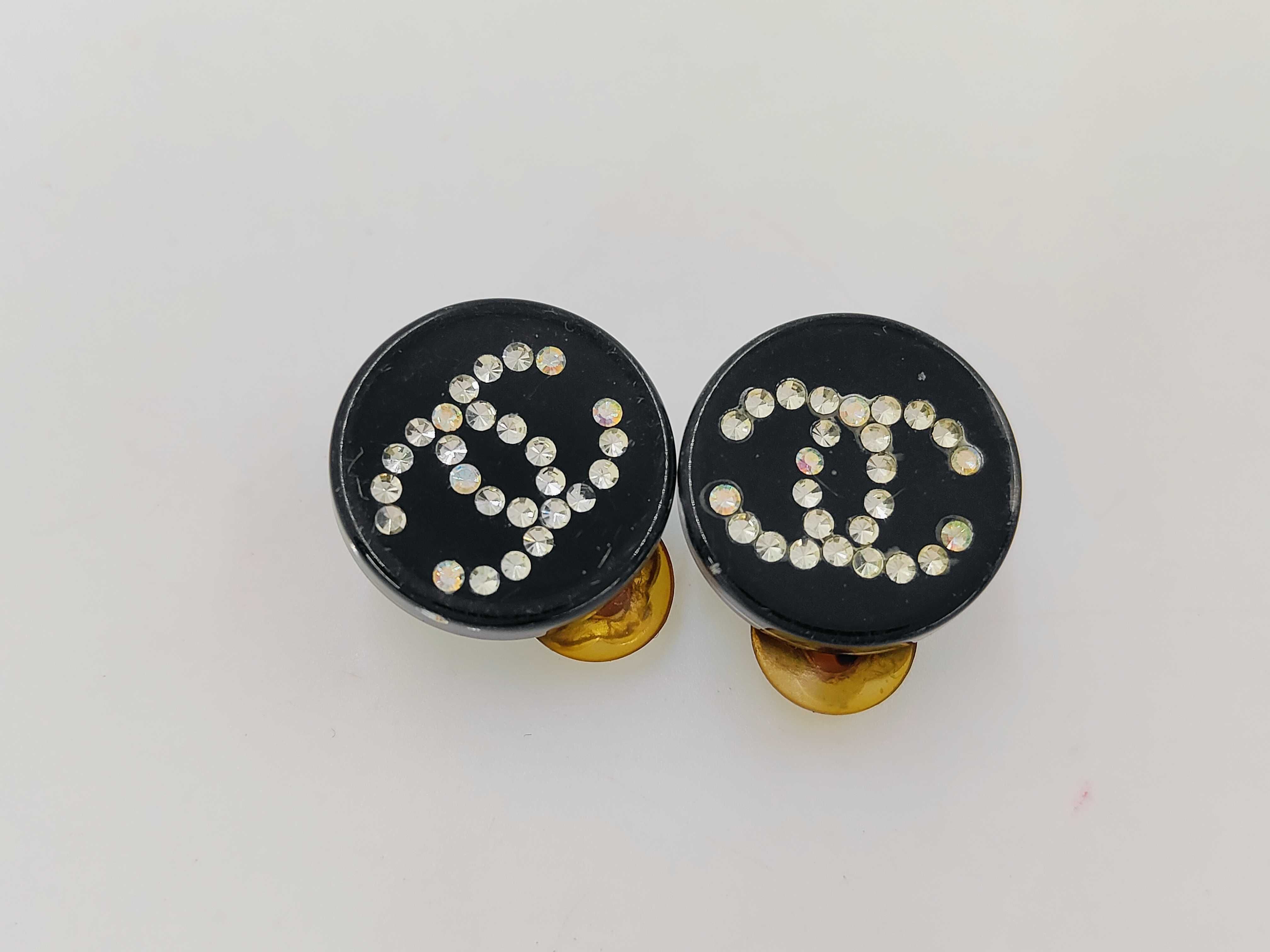 Round Coco Mark Earrings