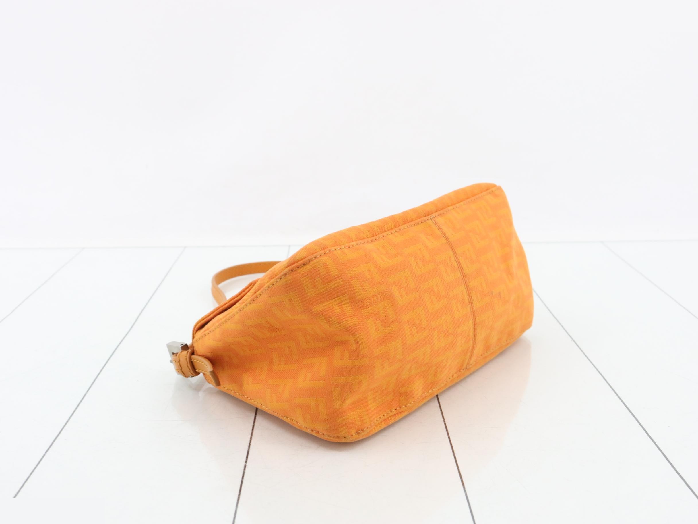 Zucchino (Bag) - Shoulder Bag — view 5
