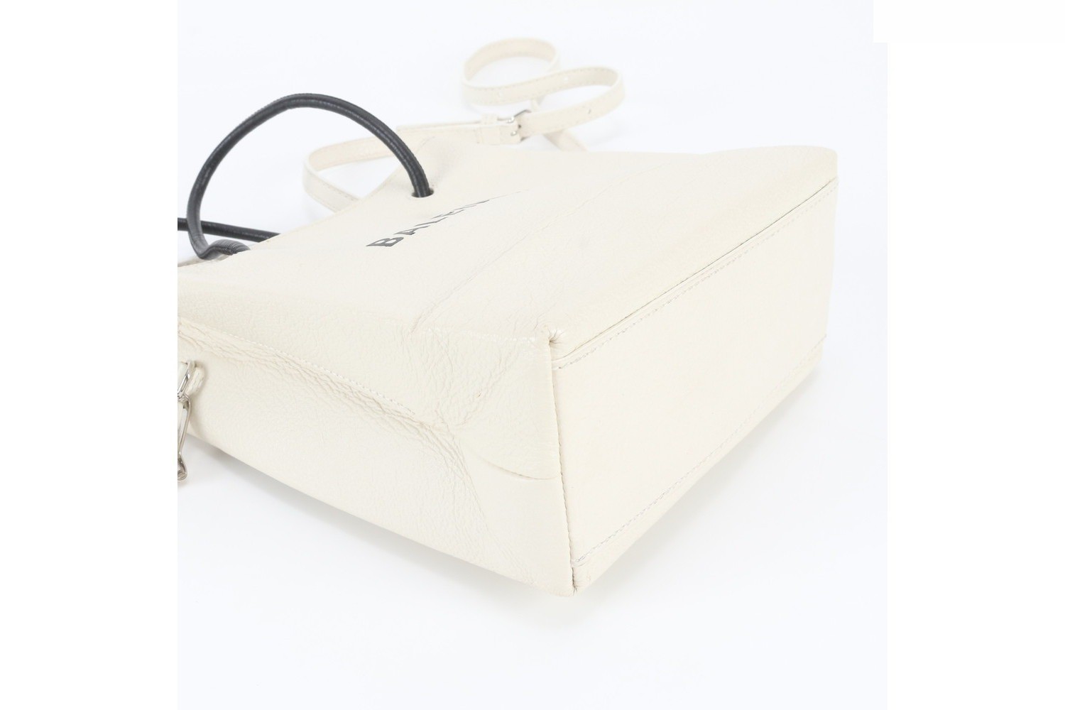 Shopping Tote XXS 528655 Leather 2-Way Shoulder Bag — view 4