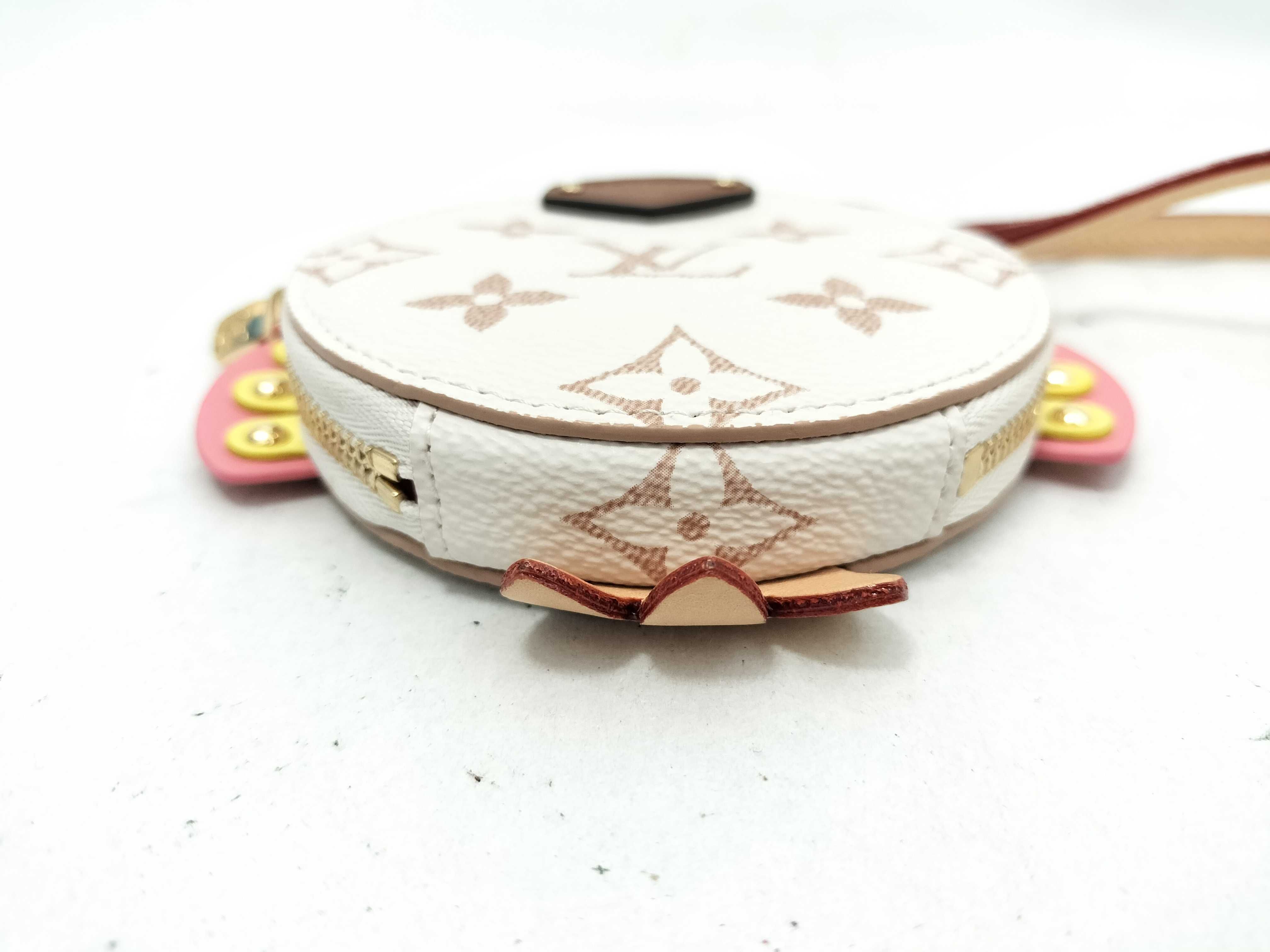 Monogram Dune Phone Holder M29780 Pouch — view 11