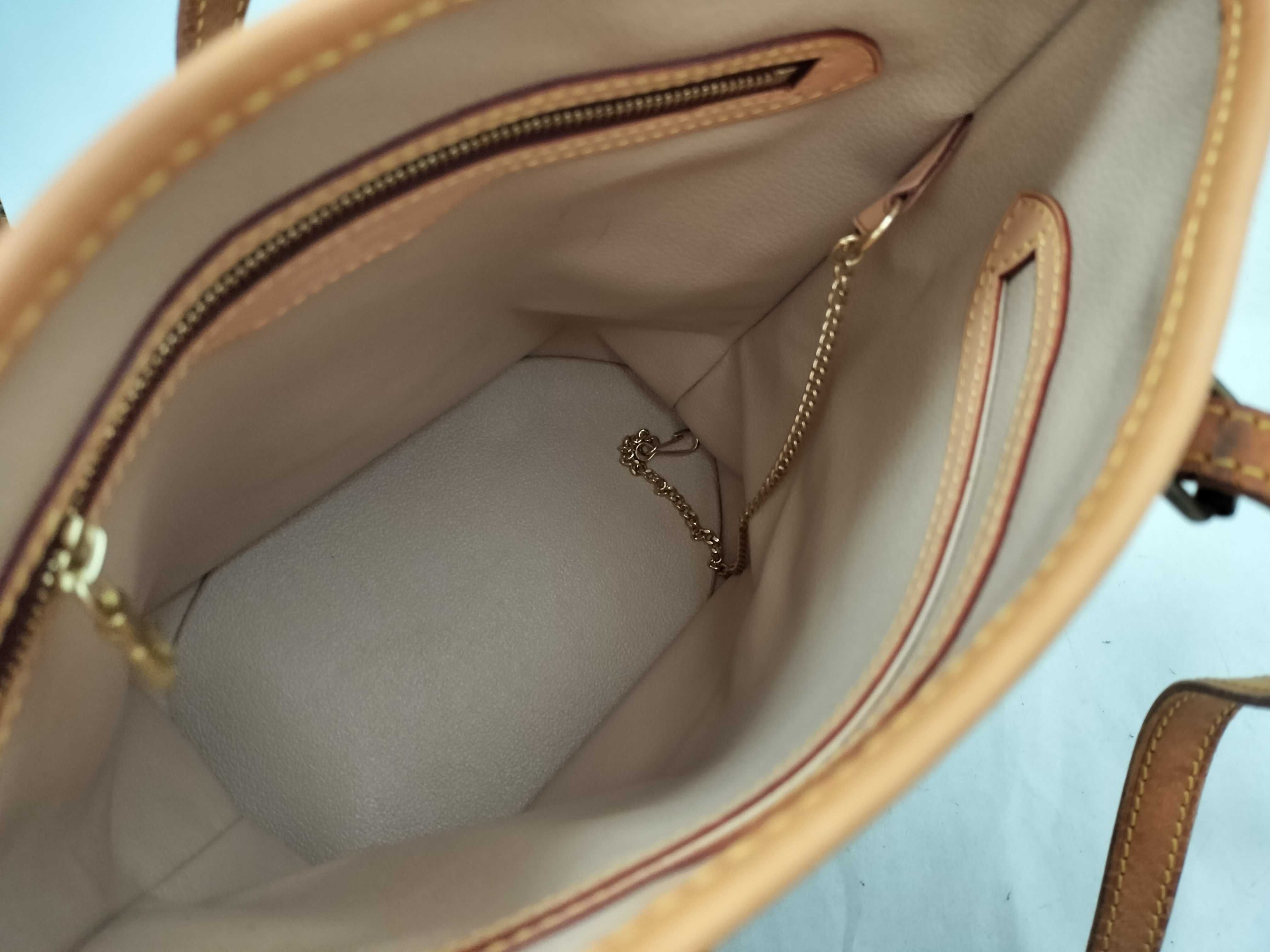 Monogram Bucket PM M42238 Handbag Tote Bag — view 9