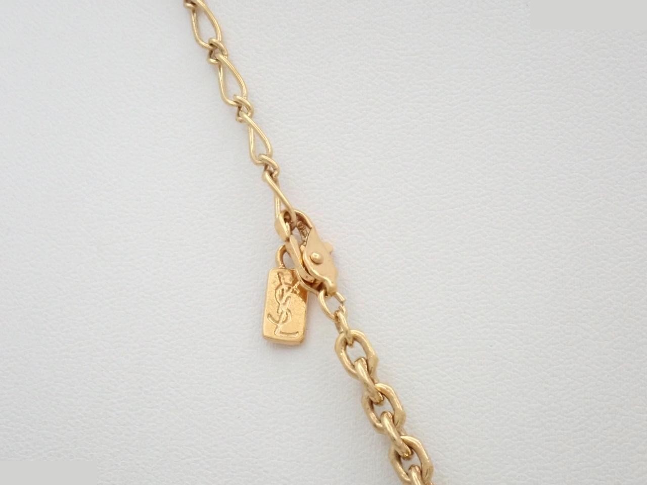 Other lines: Precious metals, necklaces, pendants, chains approximately 70cm long. — view 2