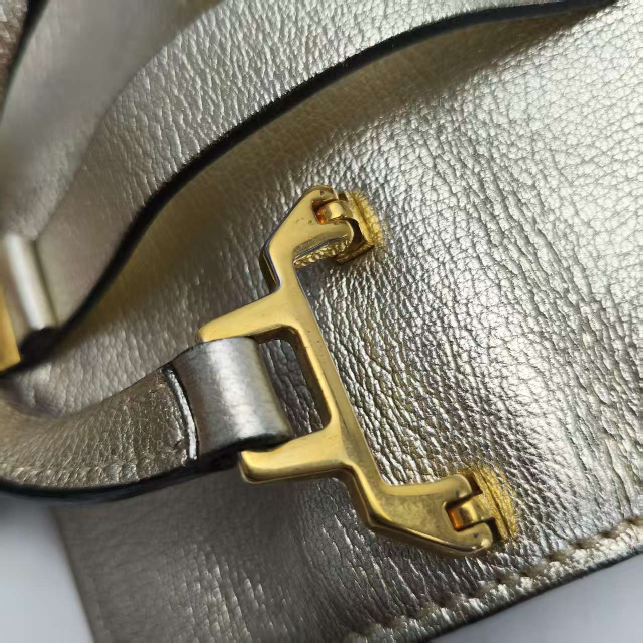 【*Shipped from: China*】Miu Miu Leather Shoulder Bag — view 11