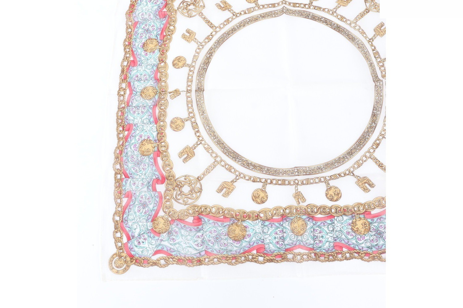 Other lines: Small items, accessories, handkerchiefs — view 4