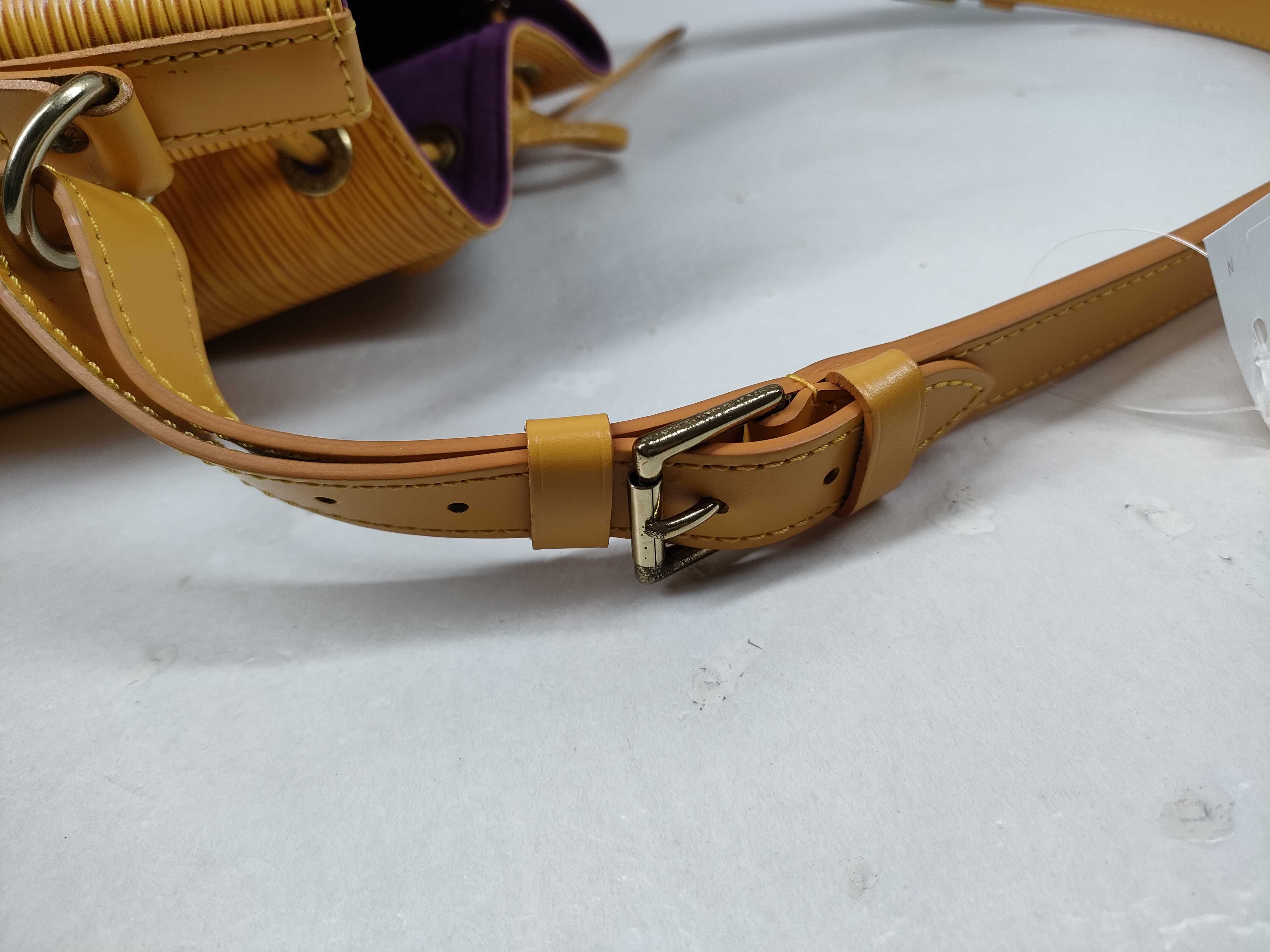 Epi Noé Shoulder Bag — view 8