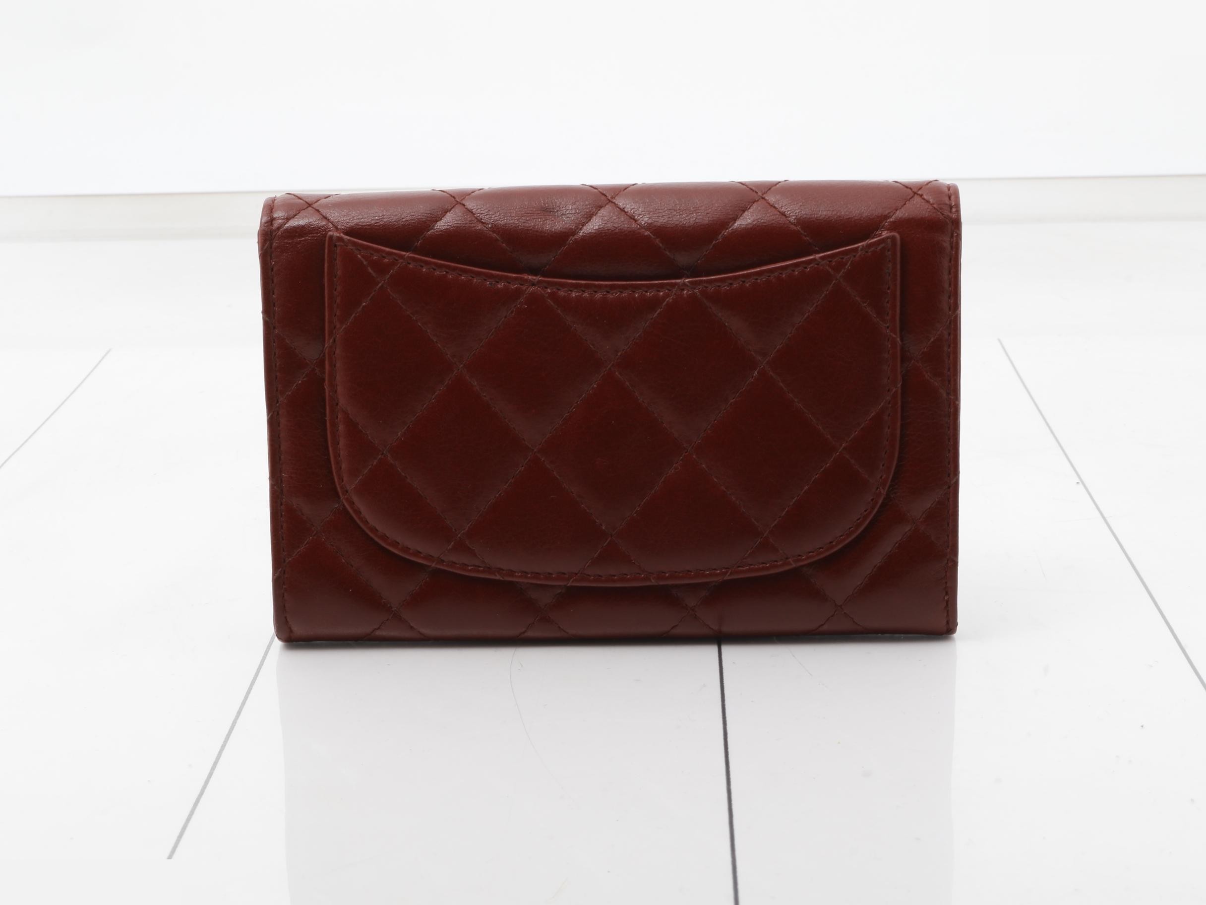 Matelassé (bags) and wallets — view 2