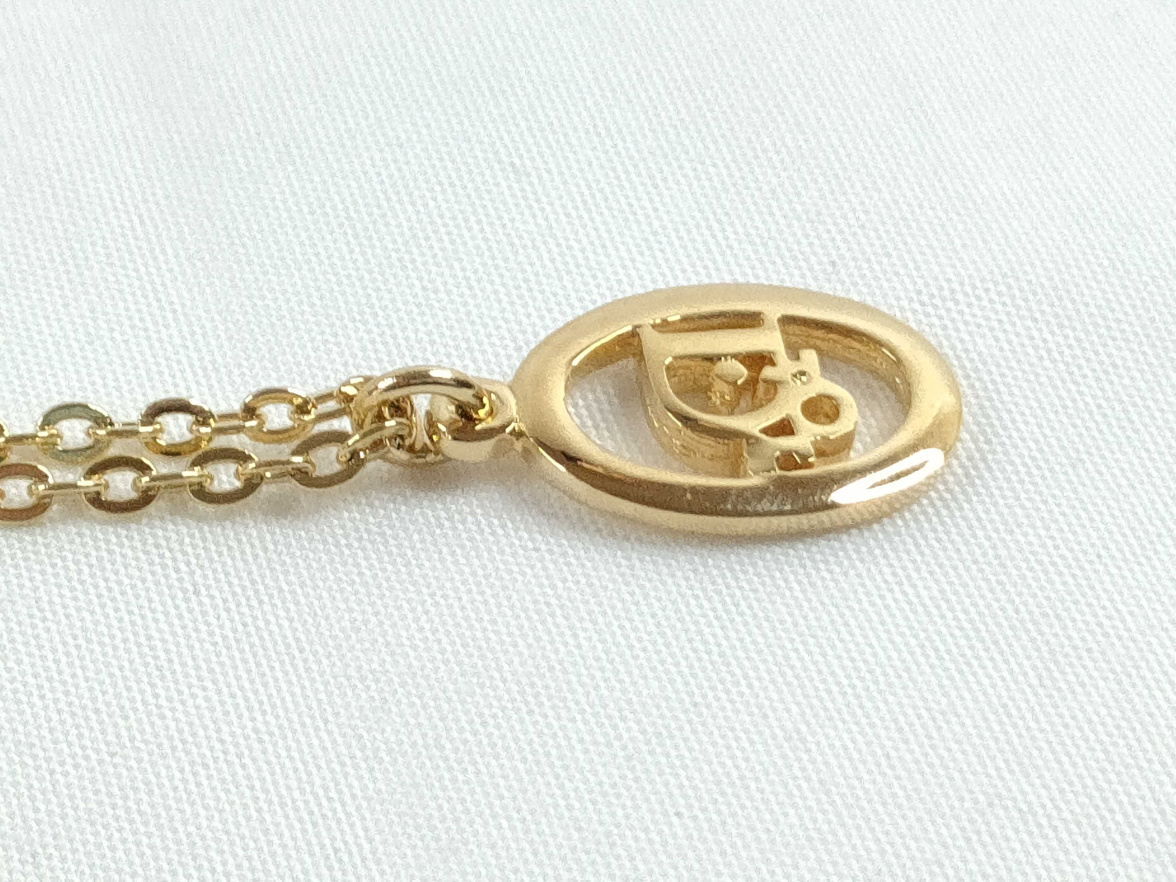Oval Trotter Necklace — view 4