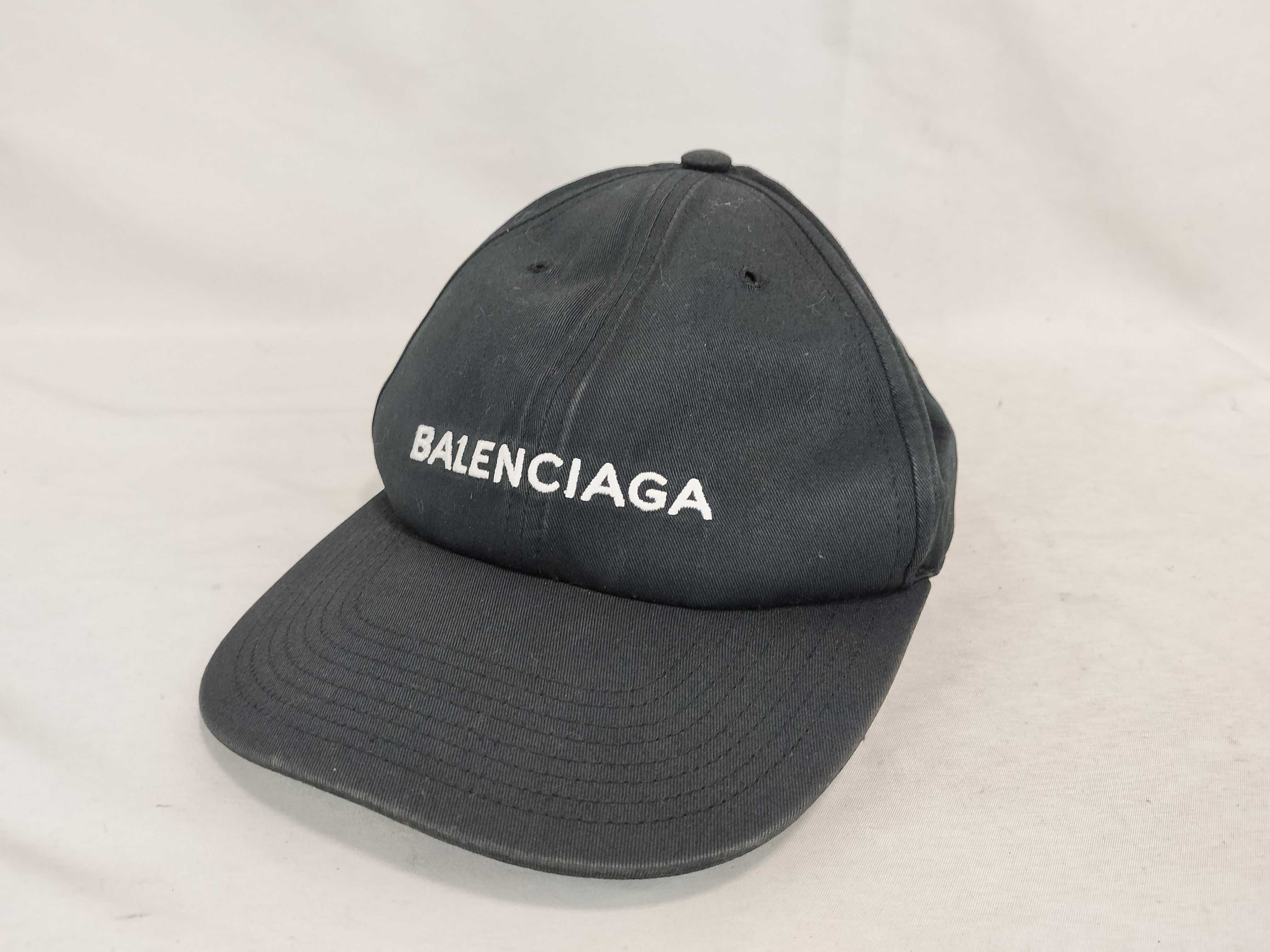 baseball cap, black, size L, other accessories.