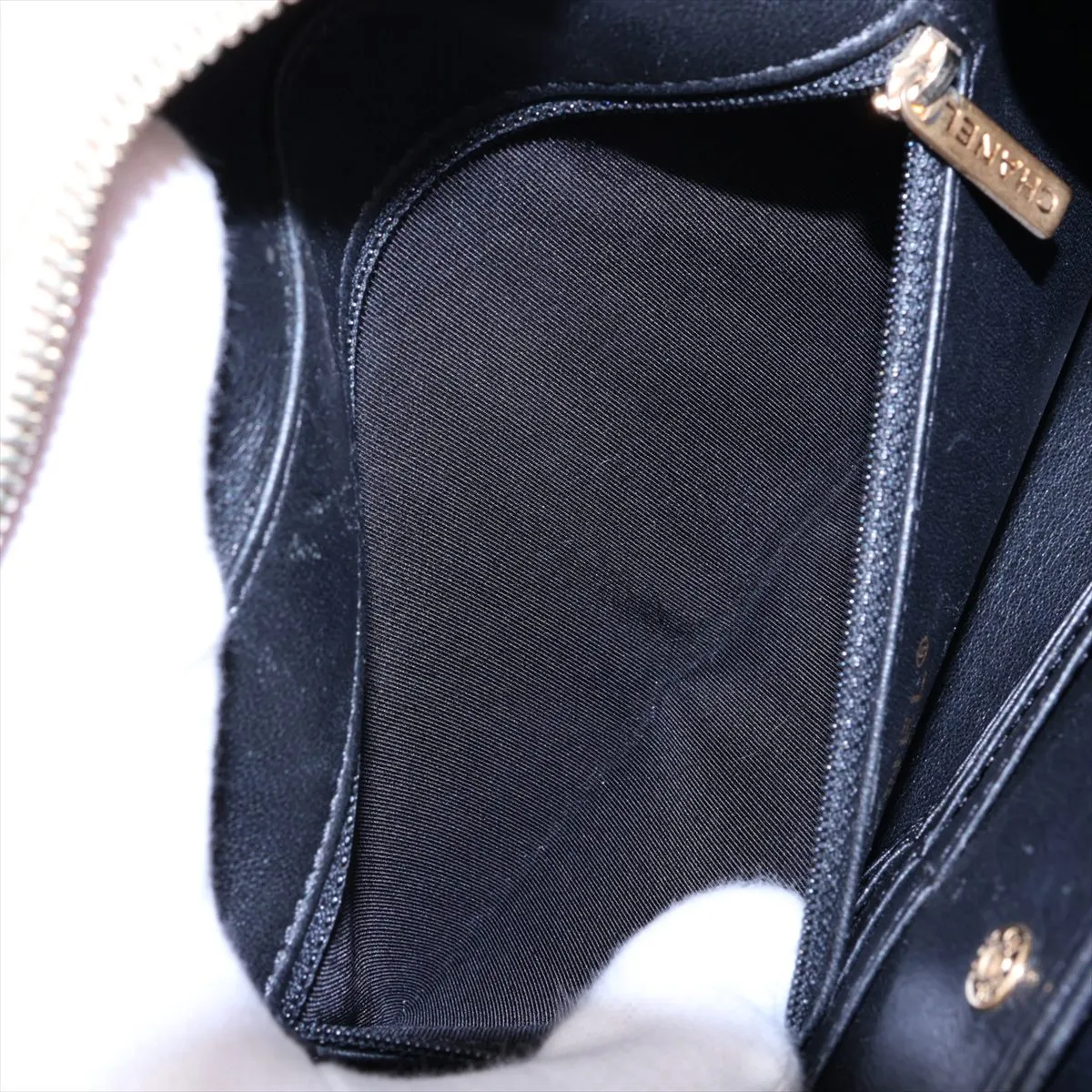 CC Filigree Caviar Skin 2-Way Shoulder Bag, Beige x Black, Gold Hardware, 23800088 (Serial Number ), with Mirror — view 9