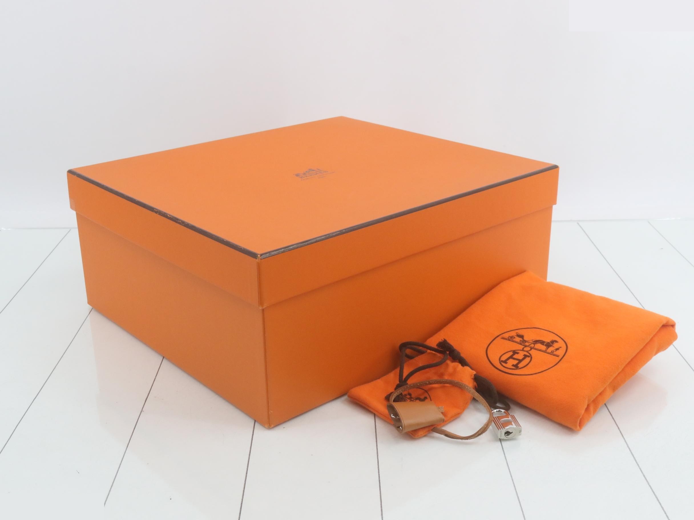 Ailebag PM 2-Way Handbag — view 7