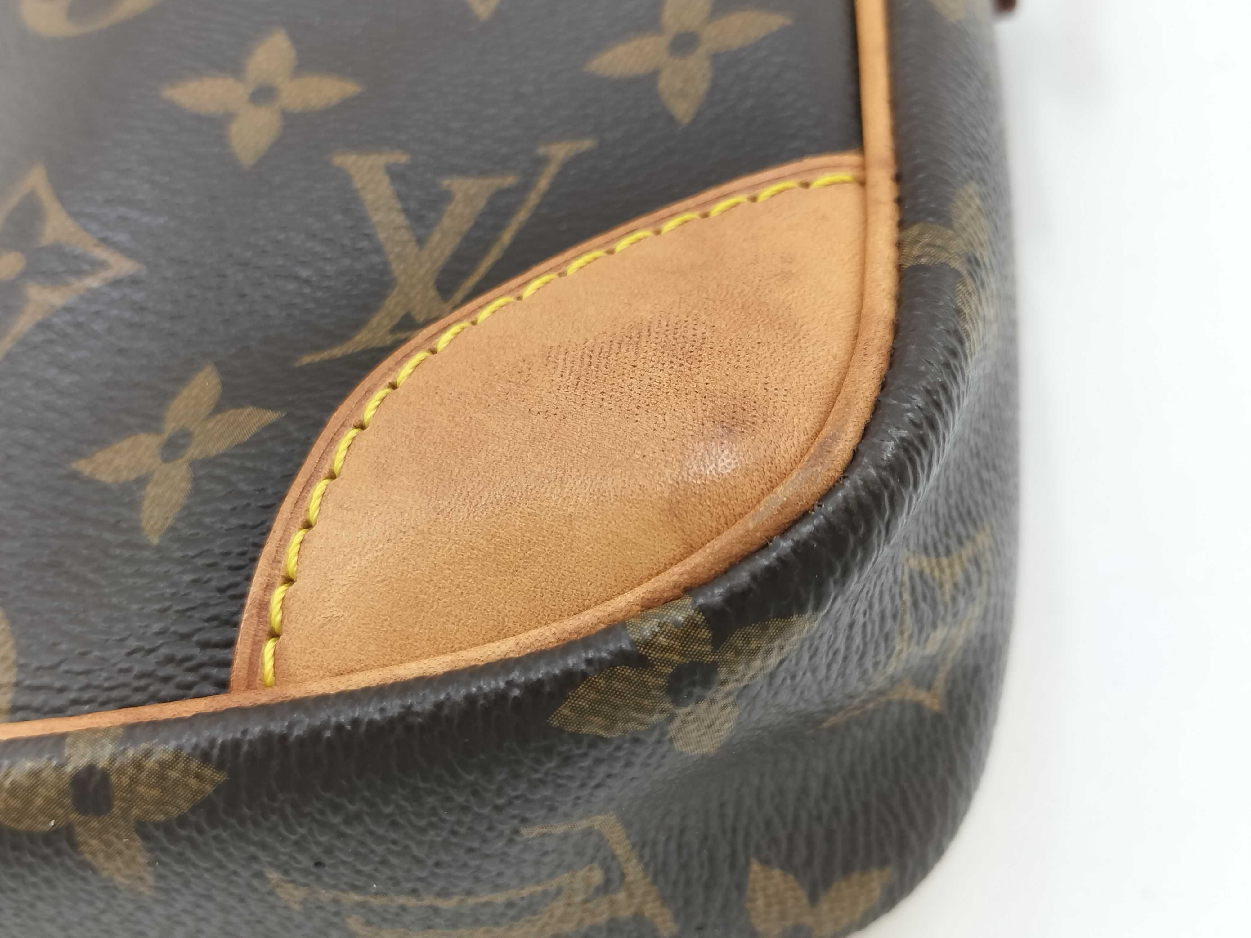 Monogram Louis Vuitton Monogram Danube M45266 TJ0142 Shoulder Bag — view 4