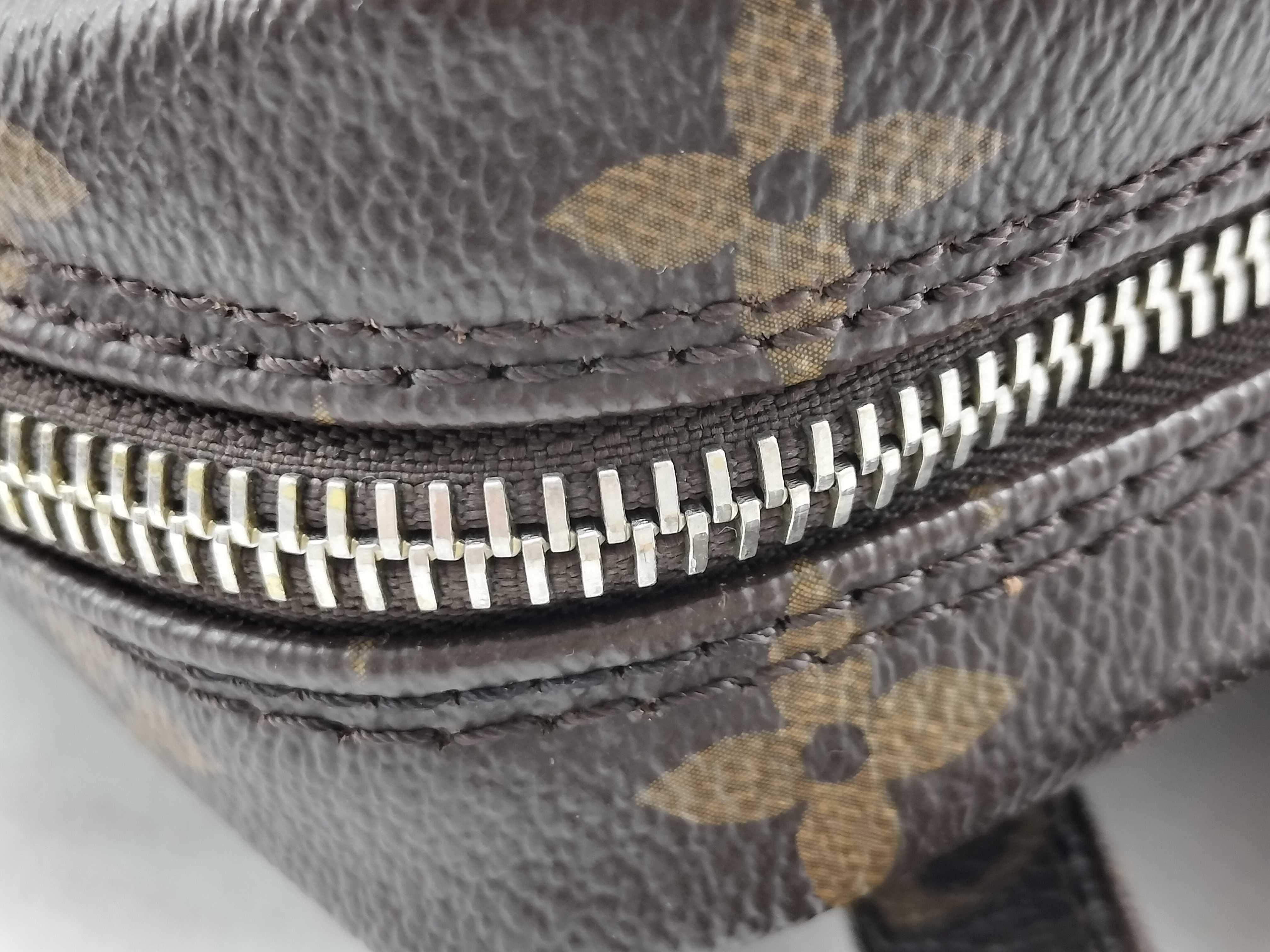 Monogram Louis Vuitton Monogram Danube M45266 TJ0142 Shoulder Bag — view 9