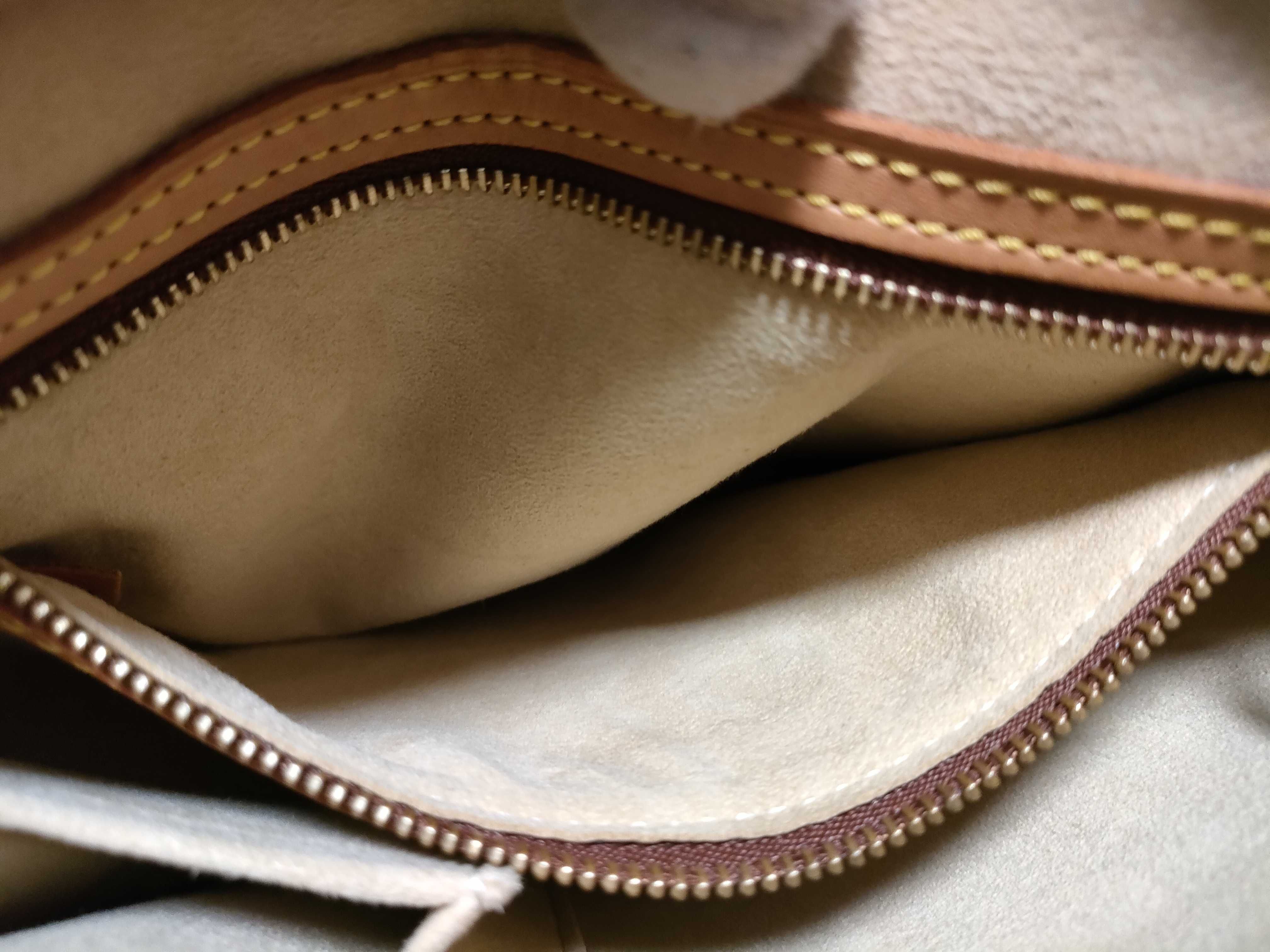 Monogram Louis Vuitton Monogram Looping MM M51146 Shoulder Bag — view 11