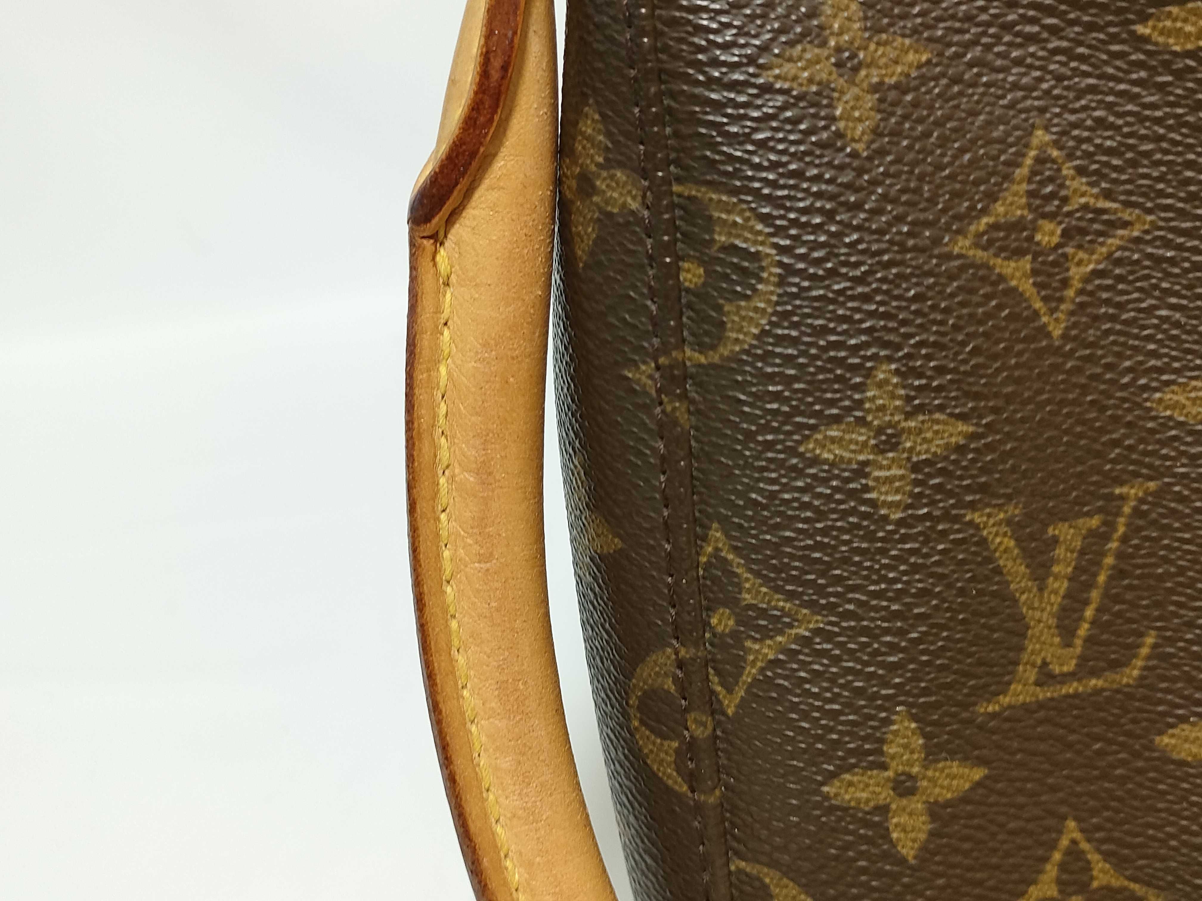 Monogram Louis Vuitton Monogram Looping MM M51146 Shoulder Bag — view 14