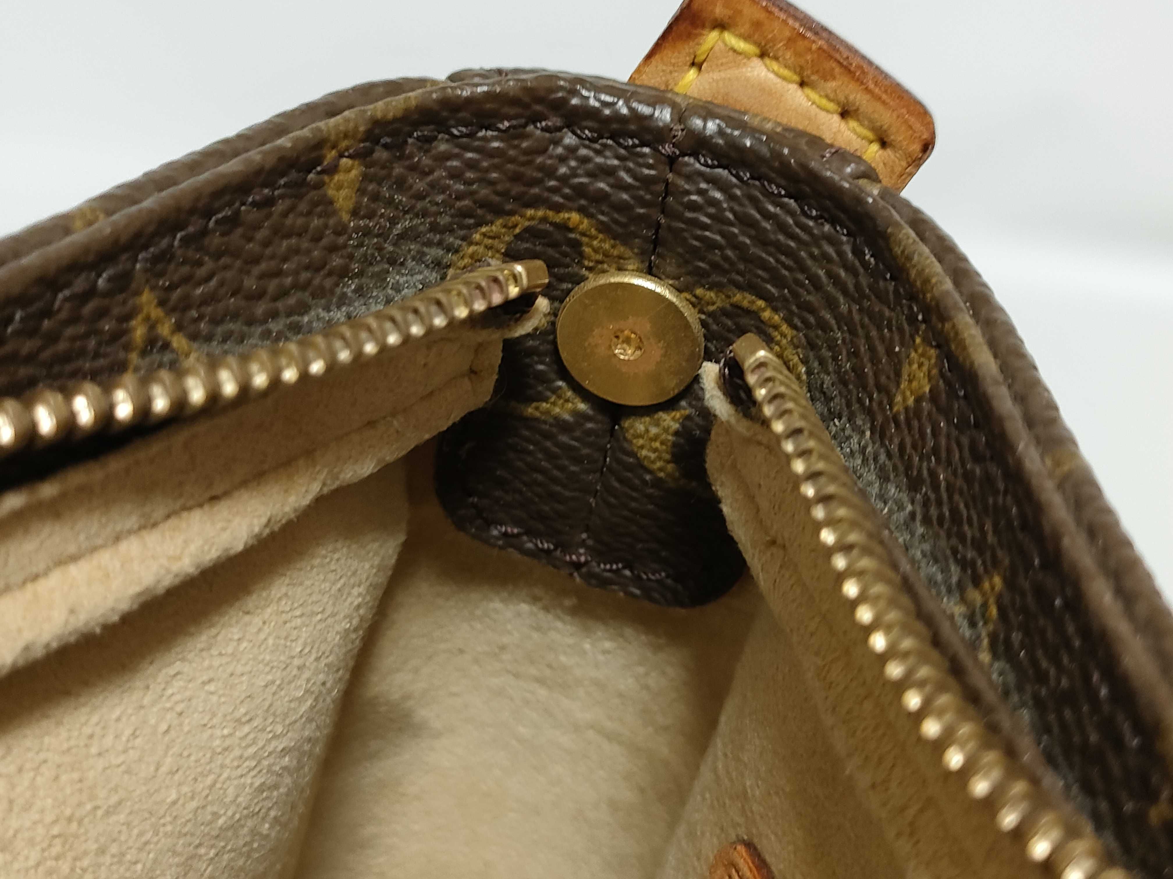 Monogram Louis Vuitton Monogram Looping MM M51146 Shoulder Bag — view 9