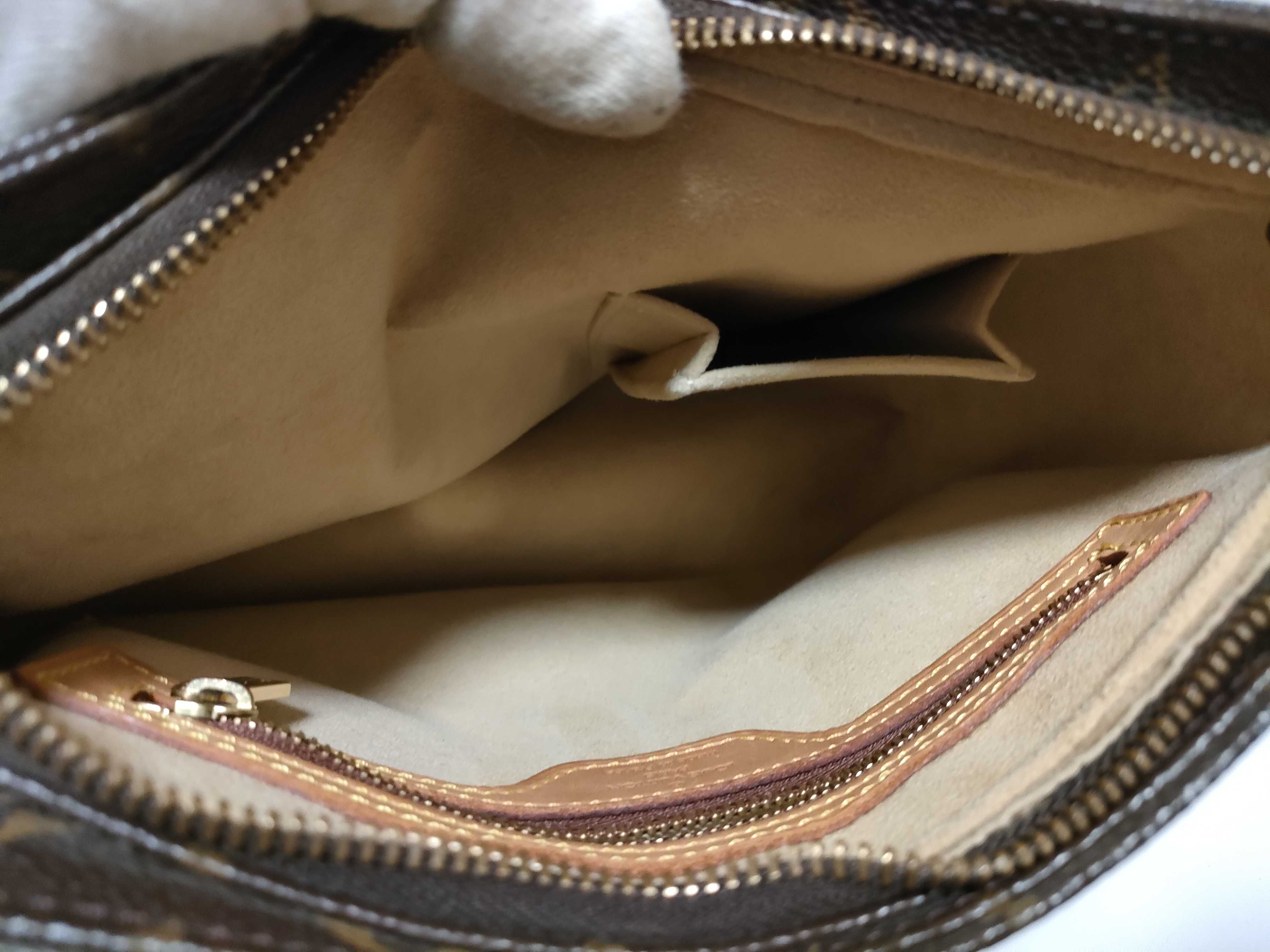 Monogram Louis Vuitton Monogram Looping MM M51146 Shoulder Bag — view 10