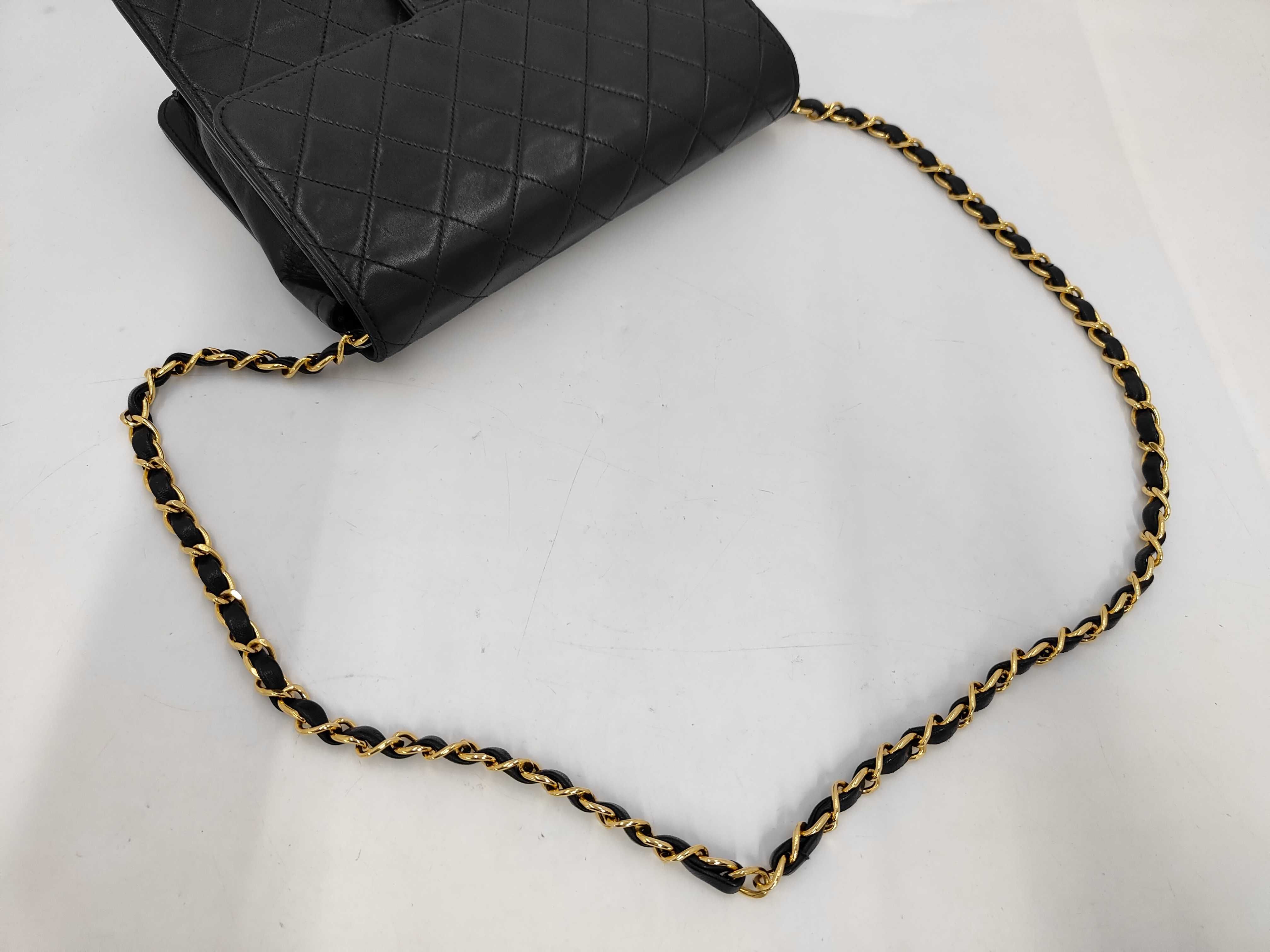 Lambskin Matelassé 22 Chain Shoulder Bag, Single Push-Lock, Black Shoulder Bag — view 3