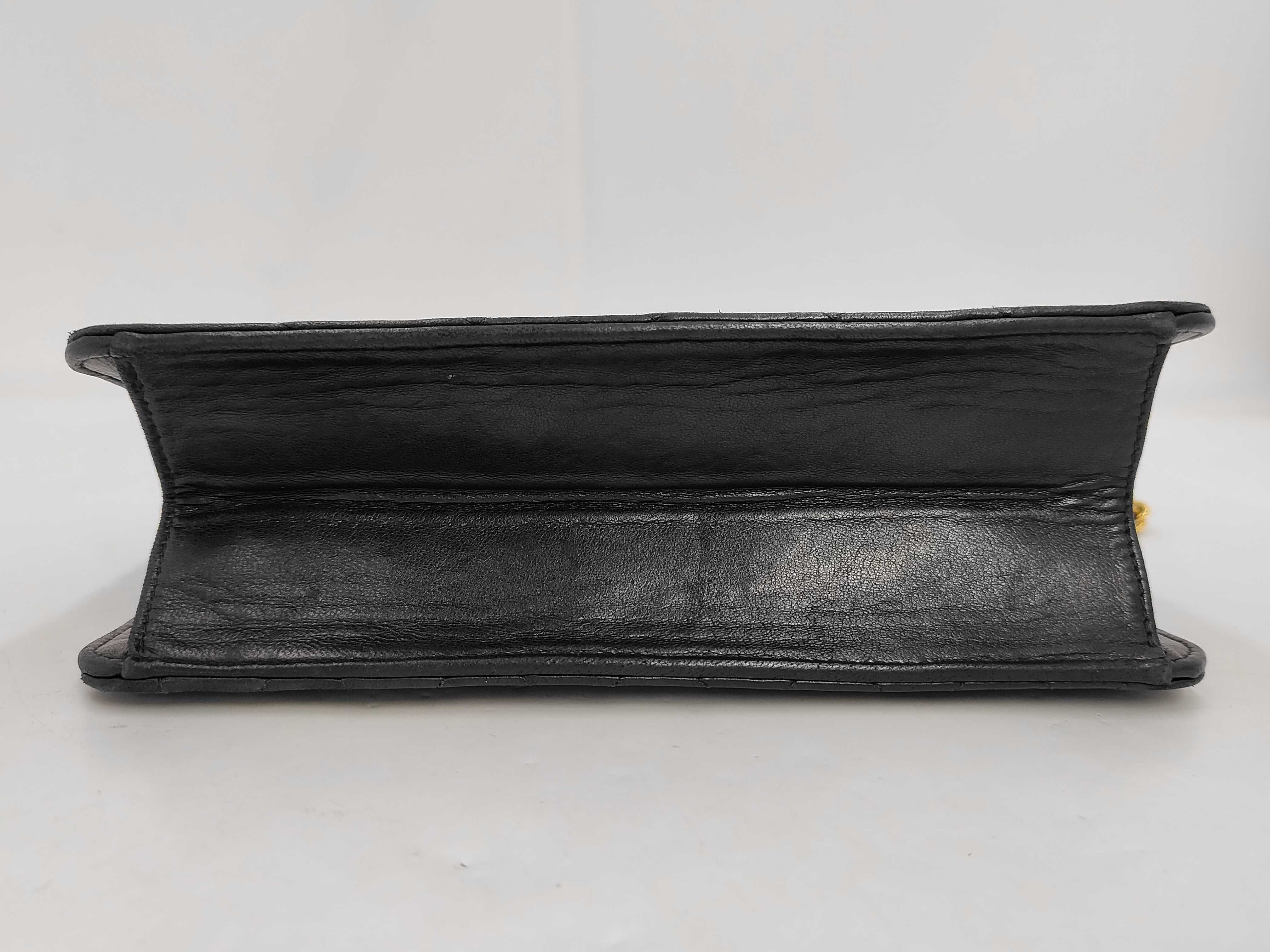 Lambskin Matelassé 22 Chain Shoulder Bag, Single Push-Lock, Black Shoulder Bag — view 5