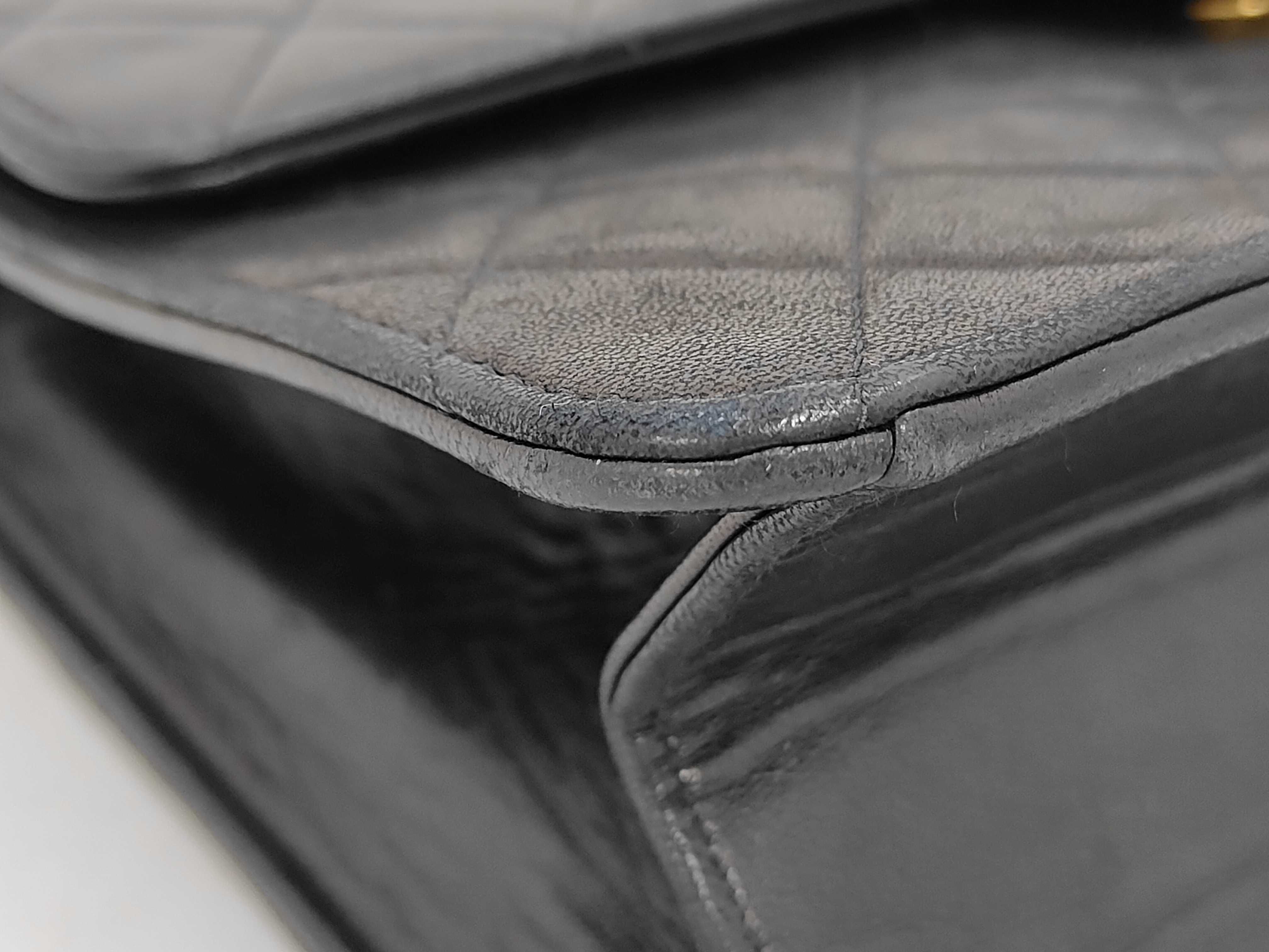Lambskin Matelassé 22 Chain Shoulder Bag, Single Push-Lock, Black Shoulder Bag — view 6