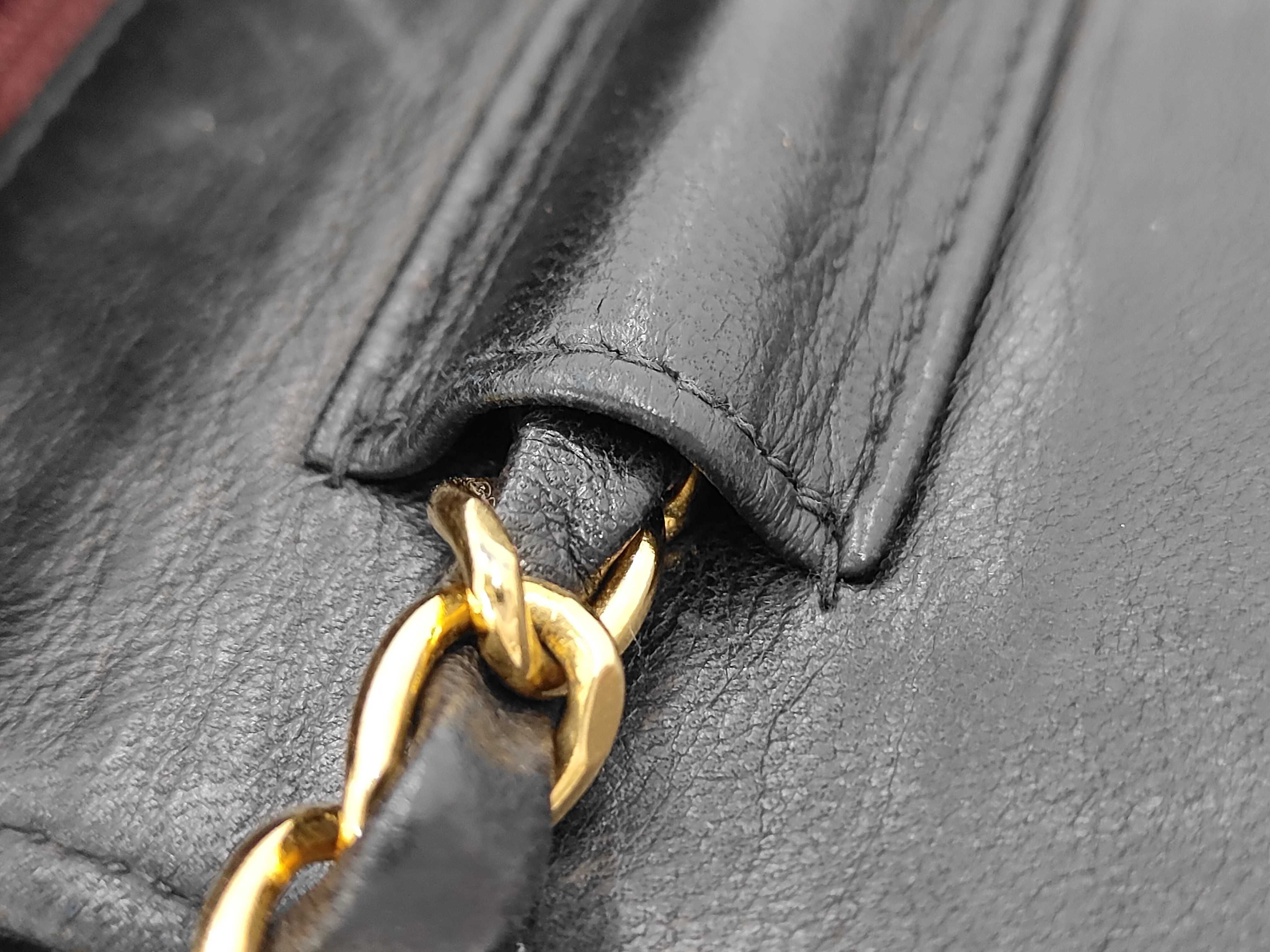 Lambskin Matelassé 22 Chain Shoulder Bag, Single Push-Lock, Black Shoulder Bag — view 8