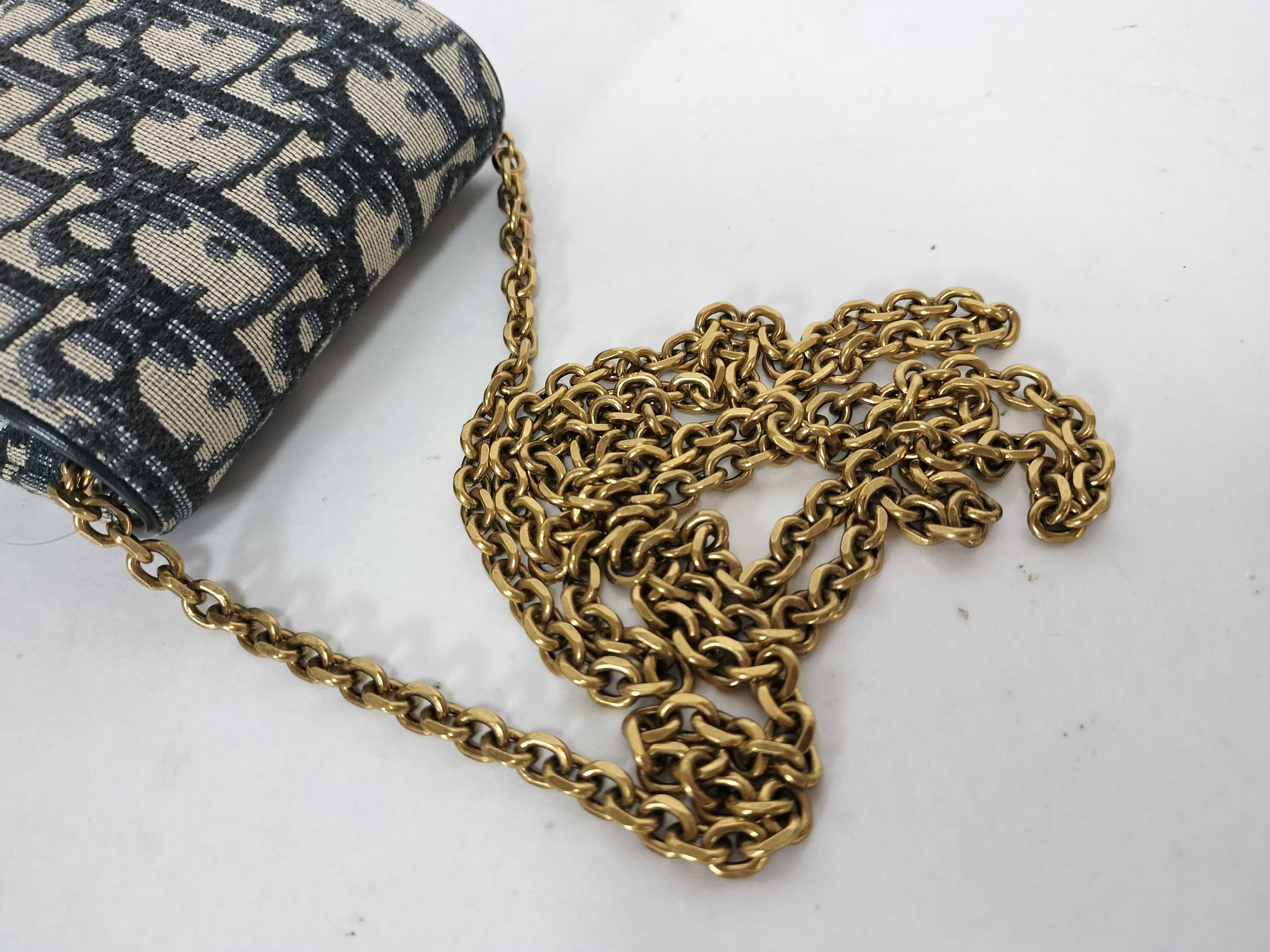 smartphone case, chain shoulder bag, shoulder bag — view 3