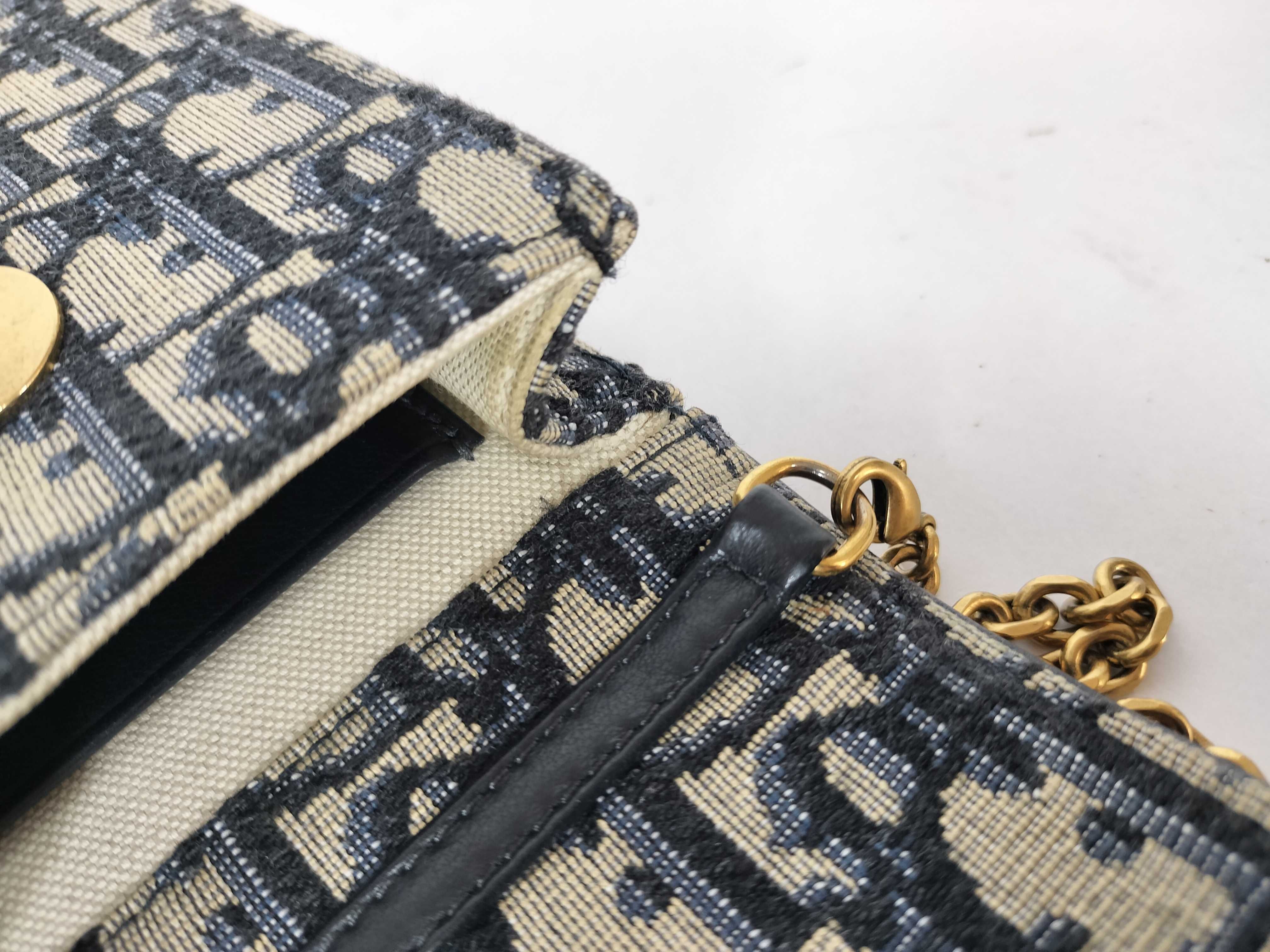 smartphone case, chain shoulder bag, shoulder bag — view 5