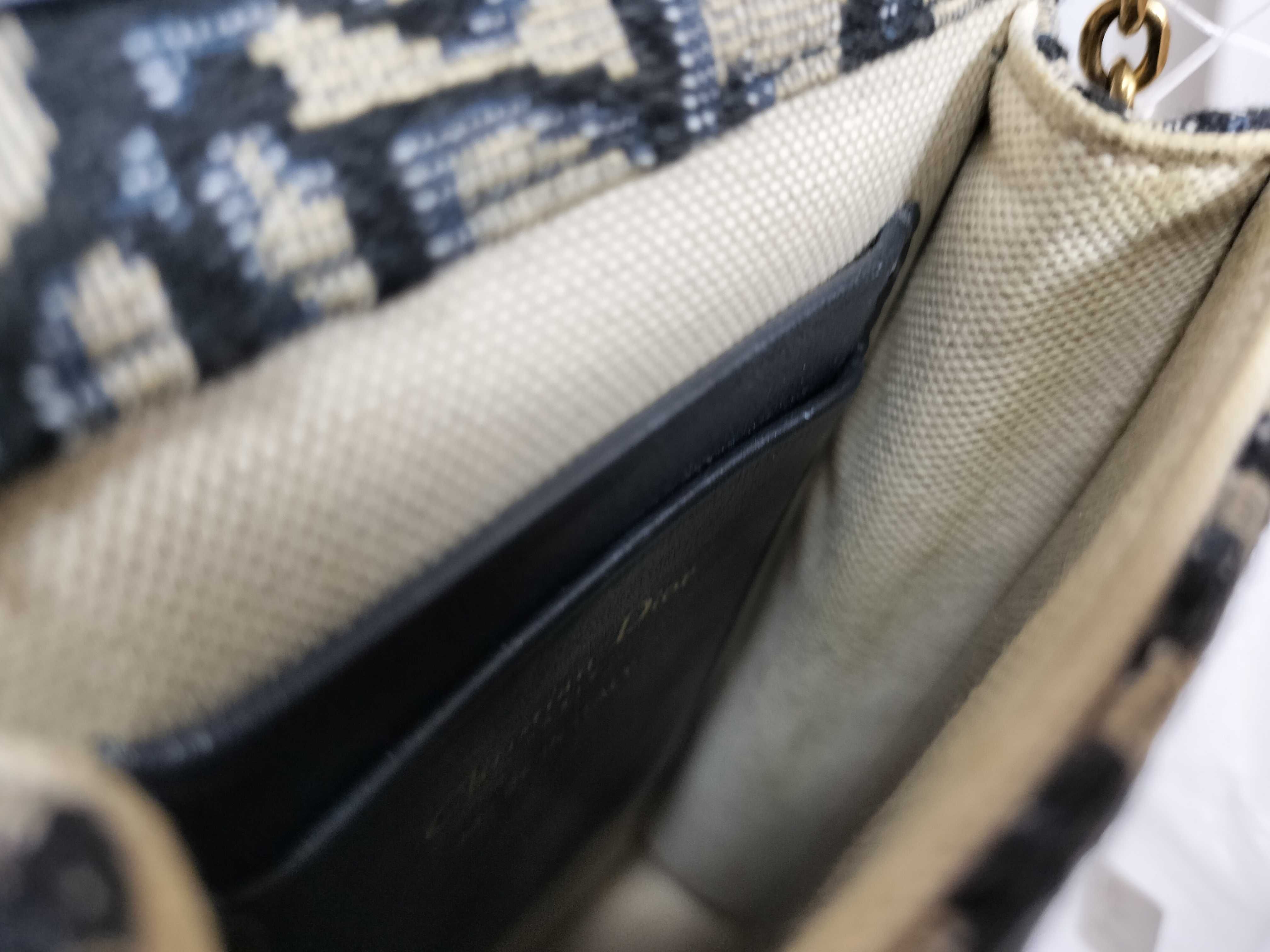 smartphone case, chain shoulder bag, shoulder bag — view 10