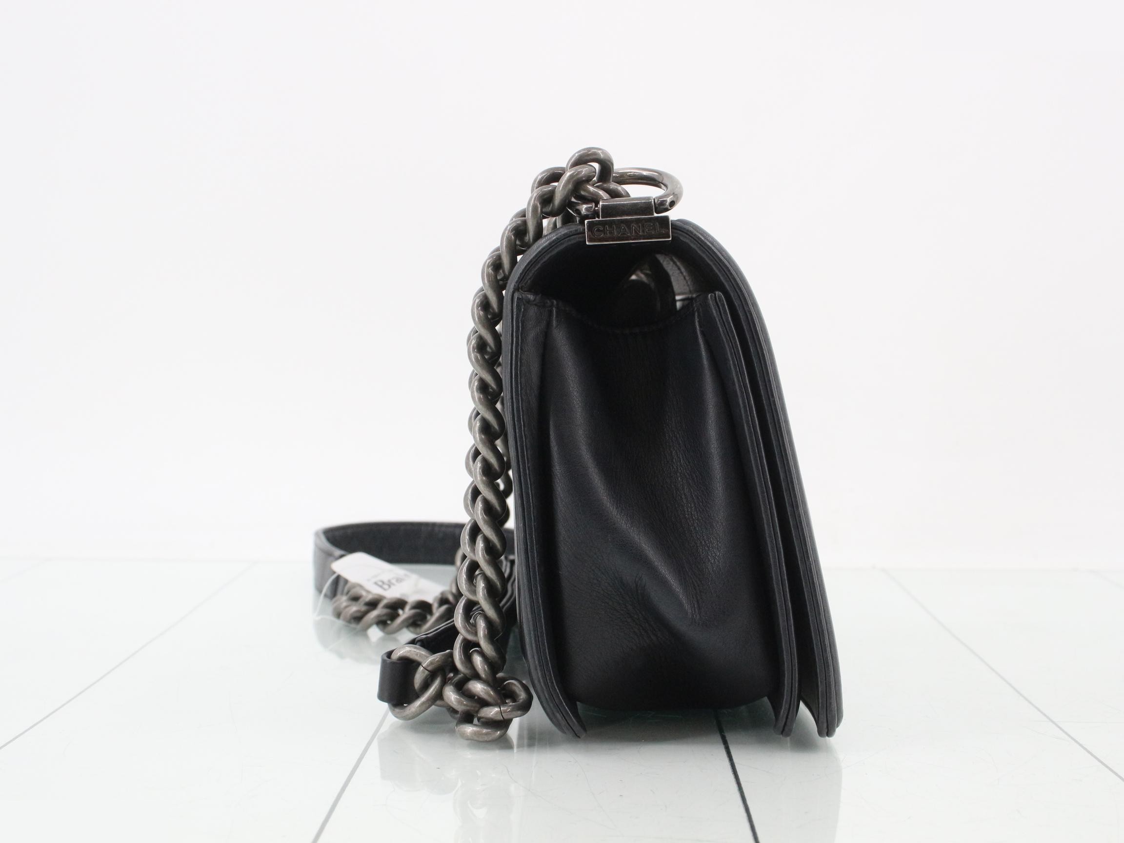 Boy Chanel Leather V-Stitch Chain Shoulder Bag — view 4