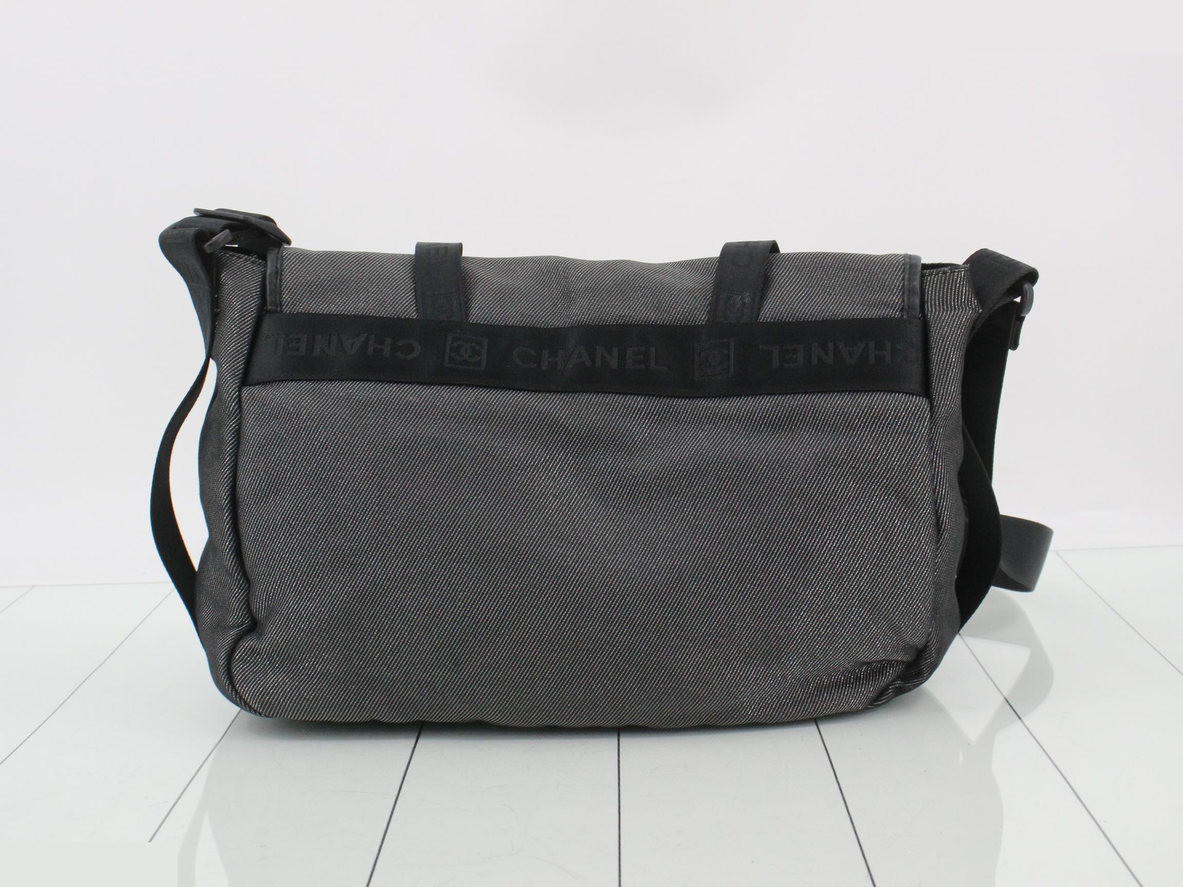 Sports line shoulder bag — view 2
