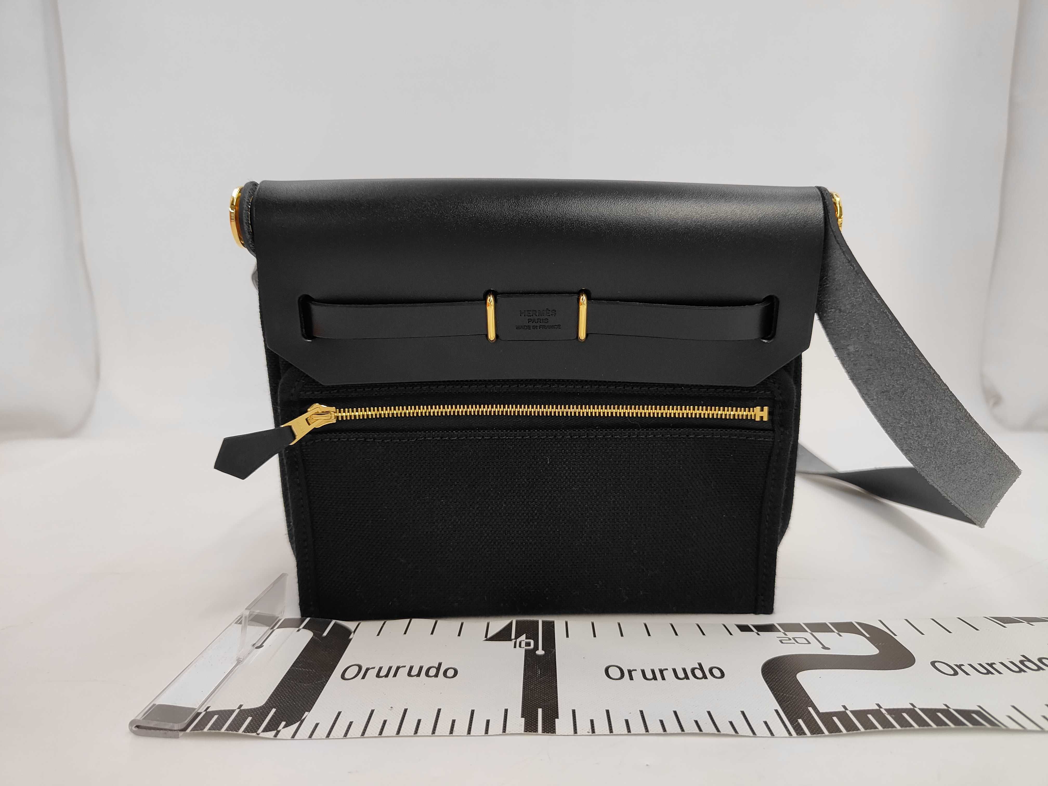 Hermès Herbag Zip 20 Mini Black Gold Hardware G Stamp Shoulder Bag — view 2