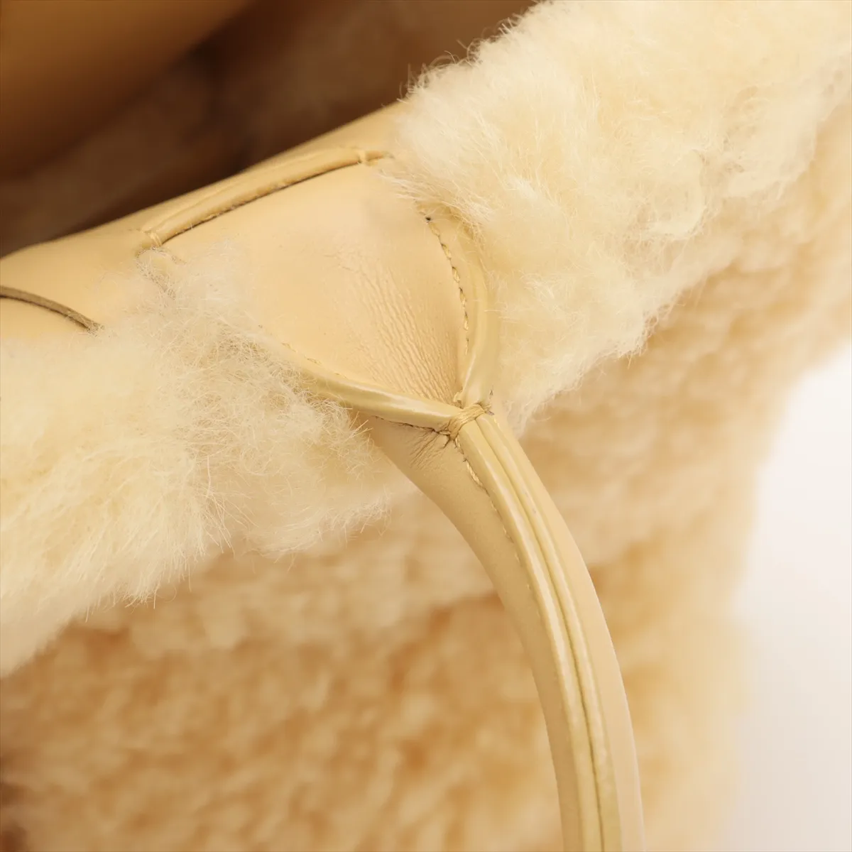 Maxi Intrecciato The Arcotote Boa x Leather Tote Bag Yellow — view 10