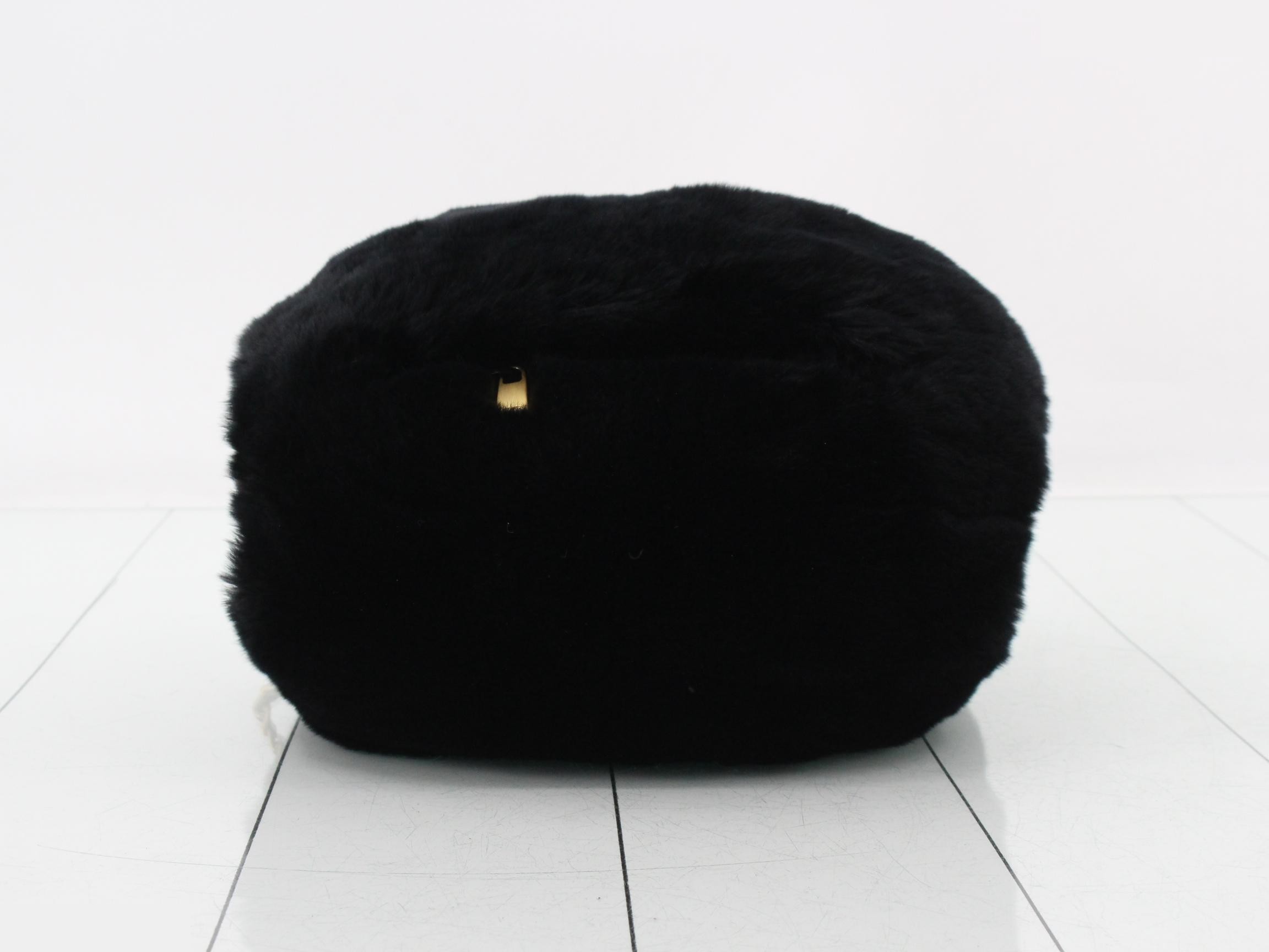 Lapin (Bag) - Shoulder Bag — view 2