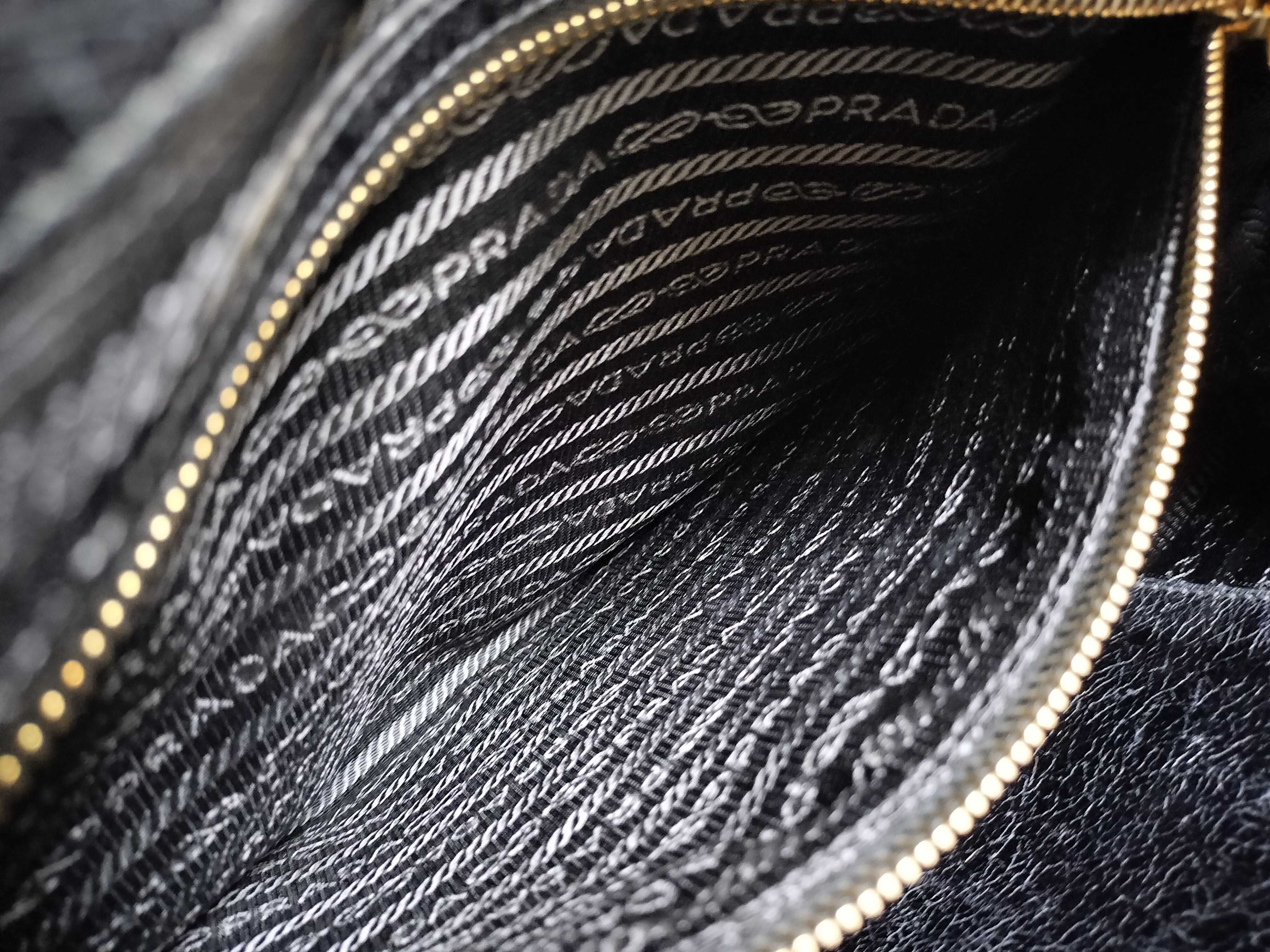 Vitello Shine Tote Bag (Handbag) — view 10