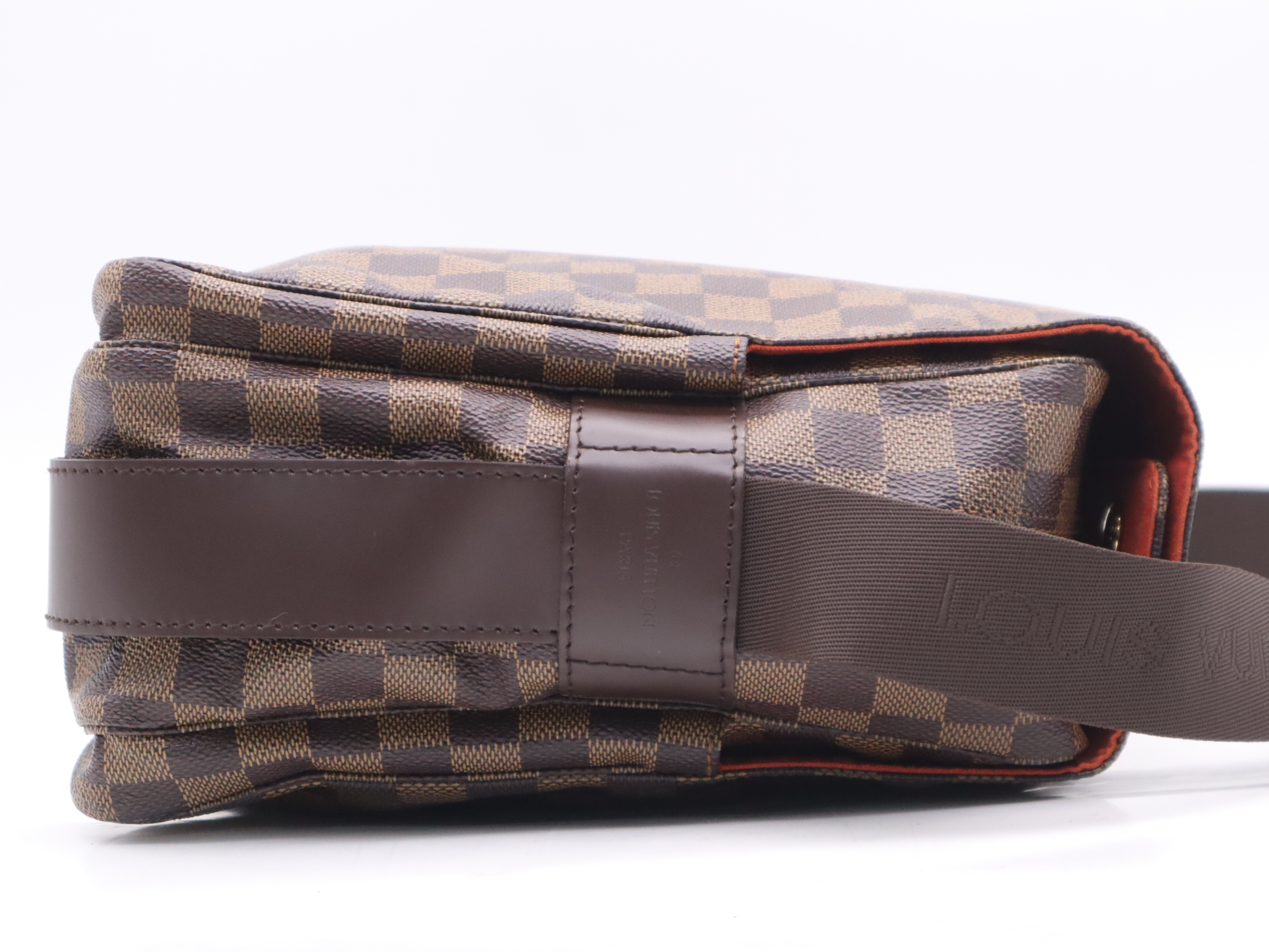 N45255 Damier Naviglio Shoulder Bag — view 5